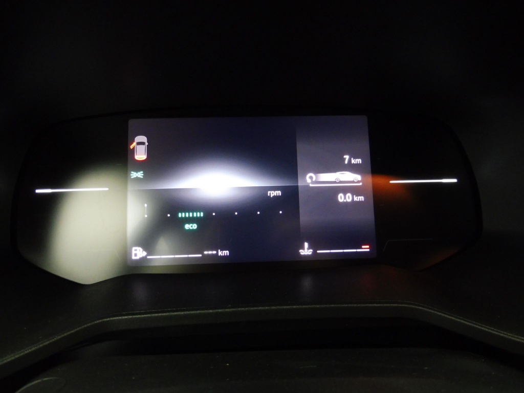 69839_p51 - RENAULT - CLIO - 2025 - photo 9