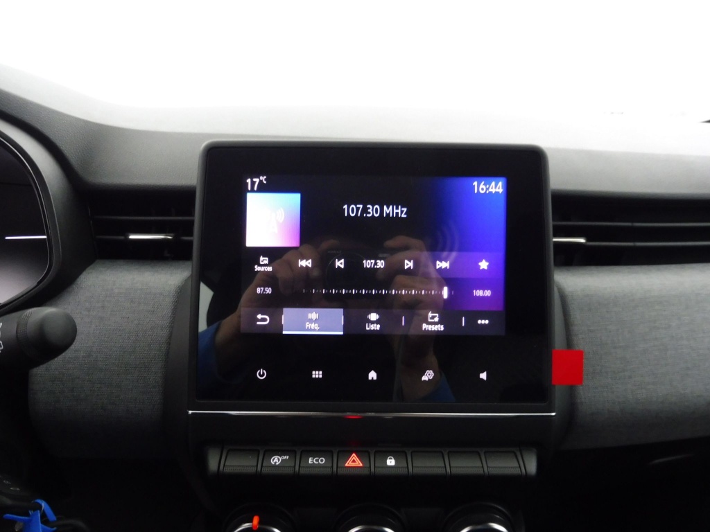 69840_p51 - RENAULT - CLIO - 2025 - photo 13