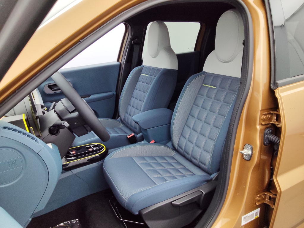 70390_p51 - FIAT - GRANDE PANDA - 2025 - photo 14