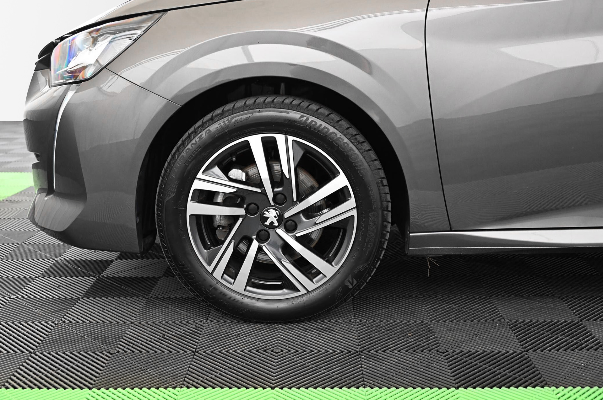 18203_p35 - PEUGEOT - 208 - 2023 - photo 9