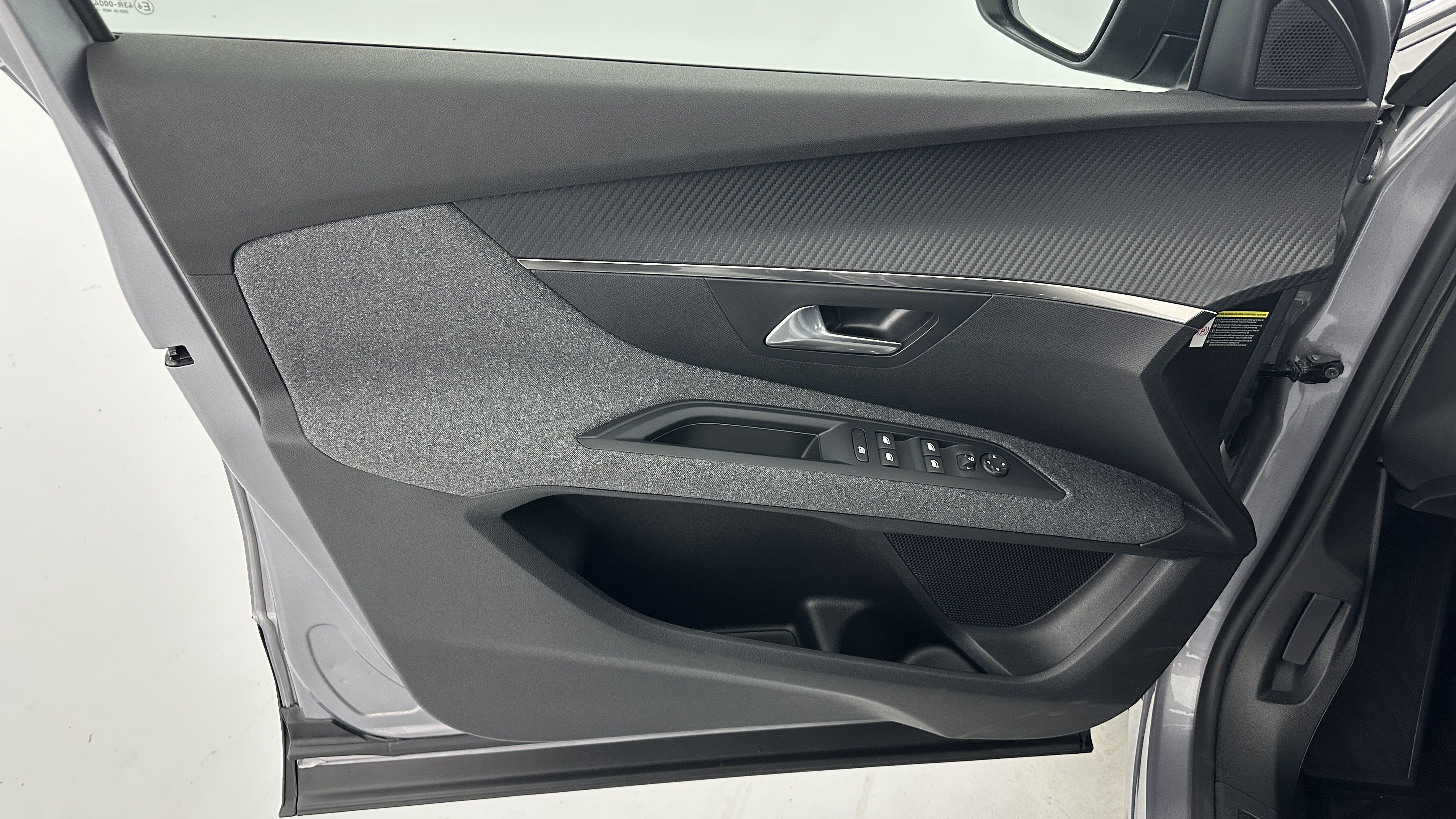 GLI00002314_p53 - PEUGEOT - 5008 - 2023 - photo 13