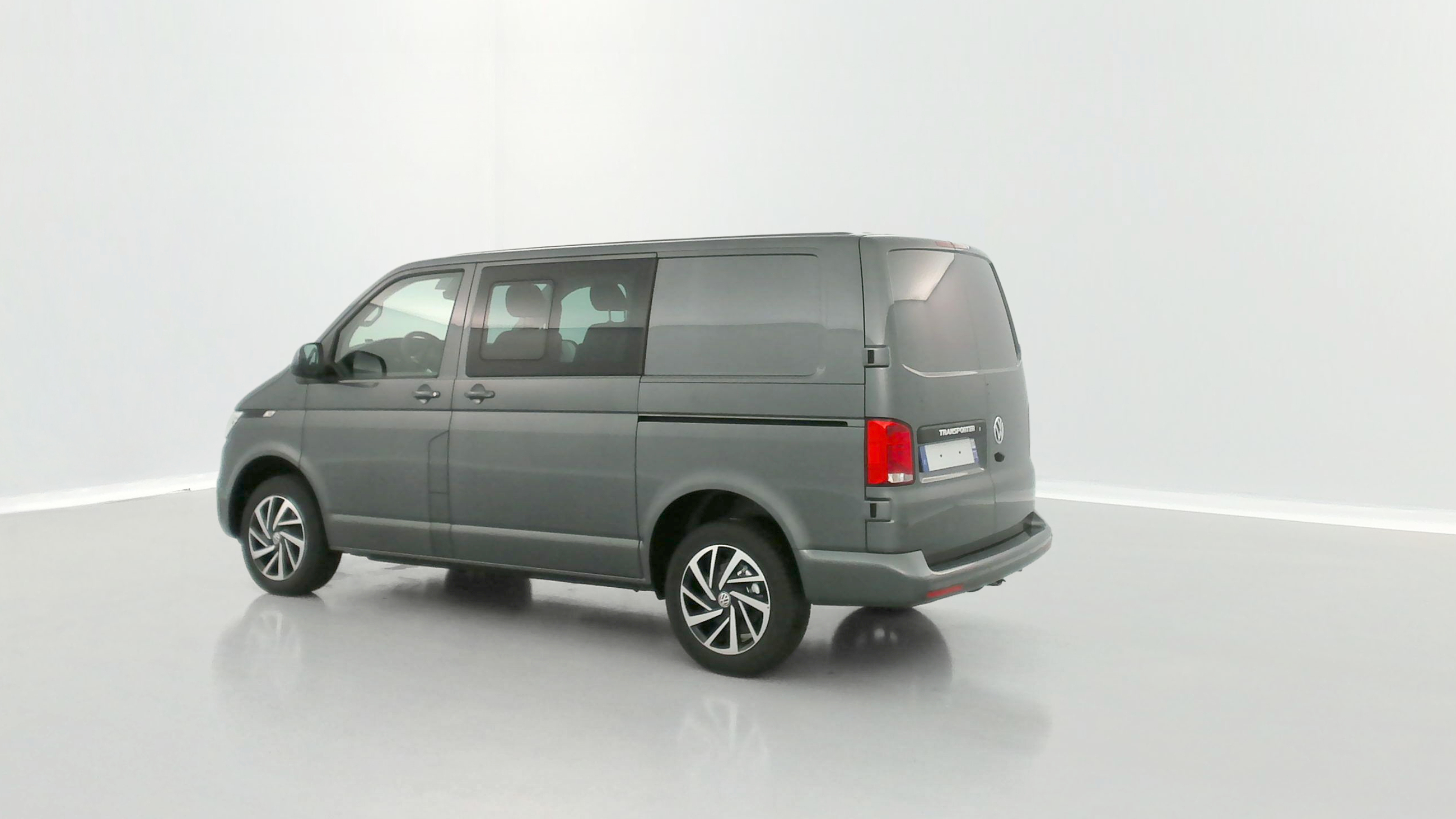 GLI00001202_p53 - VOLKSWAGEN - TRANSPORTER - 2024 - photo 24