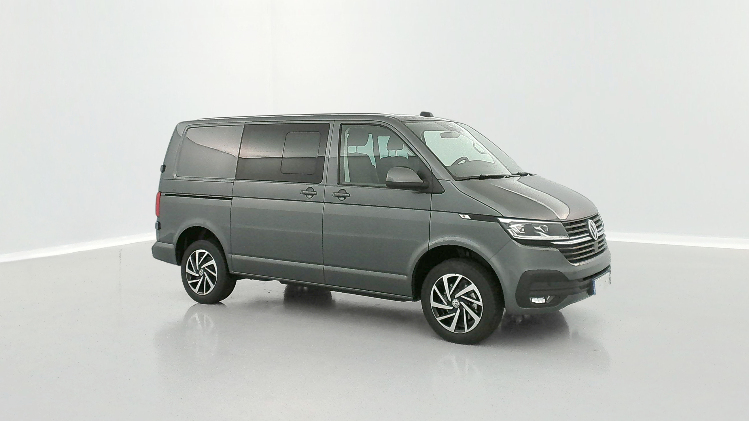 GLI00001202_p53 - VOLKSWAGEN - TRANSPORTER - 2024 - photo 26