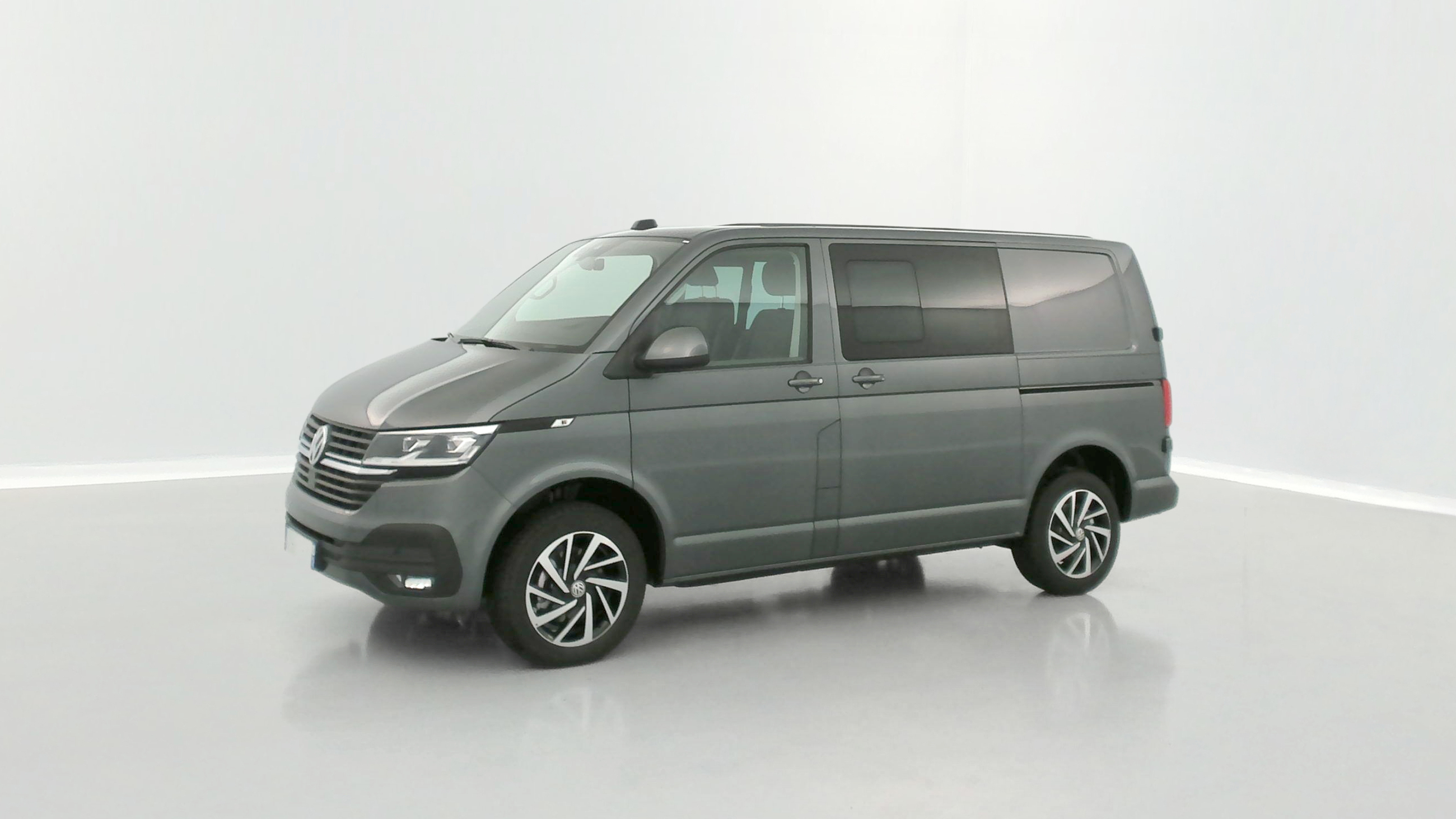 GLI00001203_p53 - VOLKSWAGEN - TRANSPORTER - 2025 - photo 23