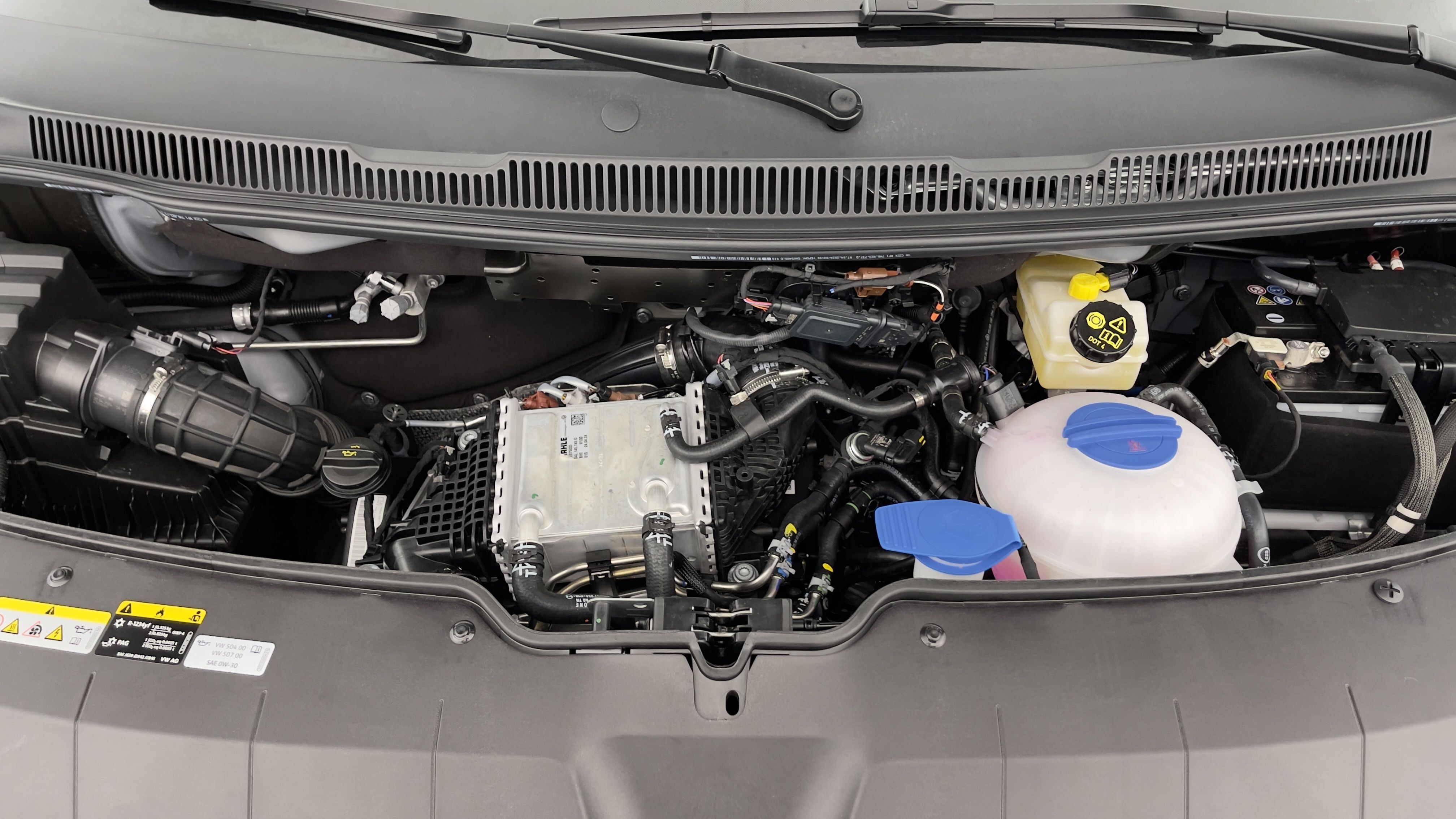 GLI00001085_p53 - VOLKSWAGEN - TRANSPORTER - 2024 - photo 11