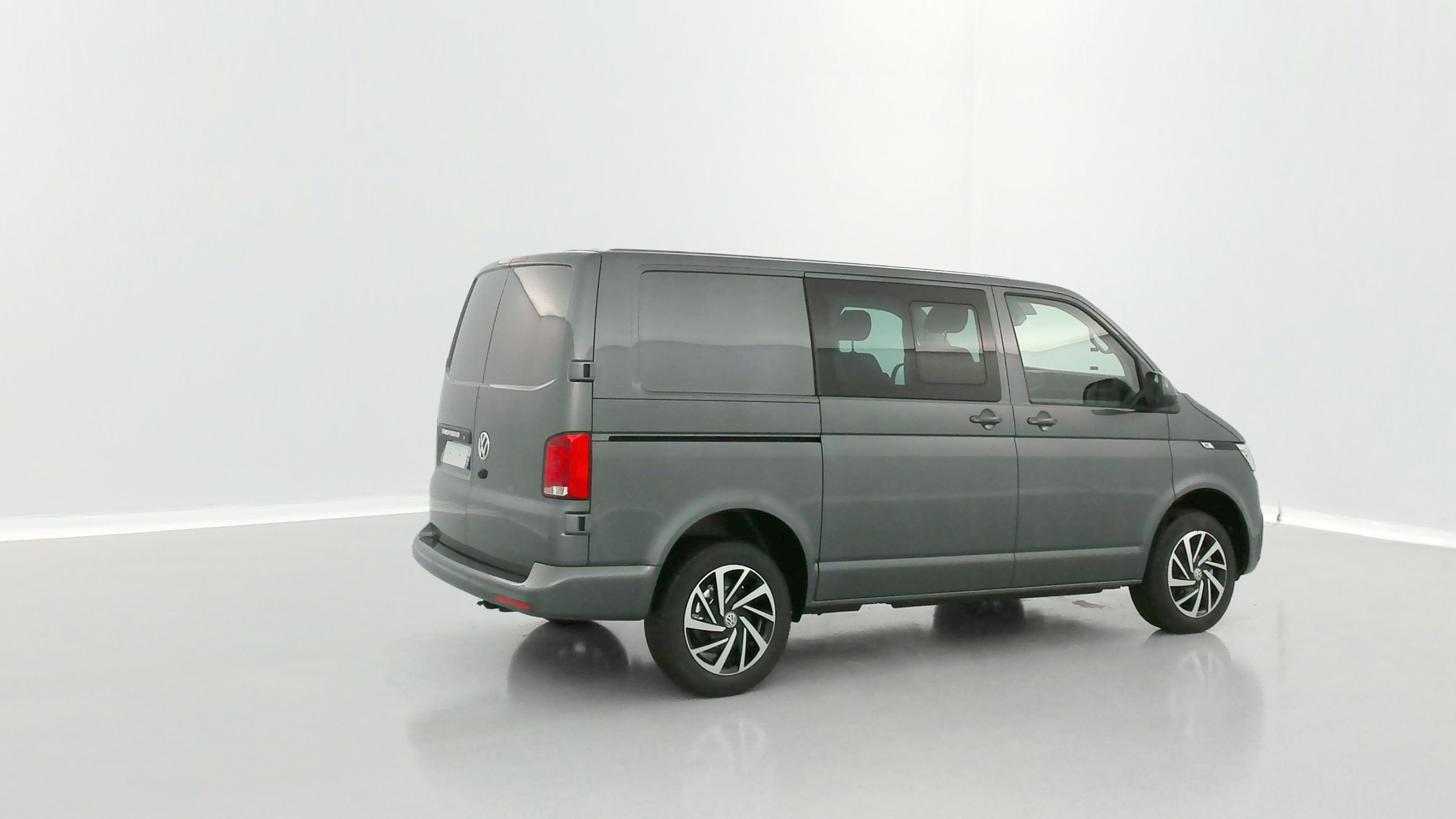 GLI00001085_p53 - VOLKSWAGEN - TRANSPORTER - 2024 - photo 25