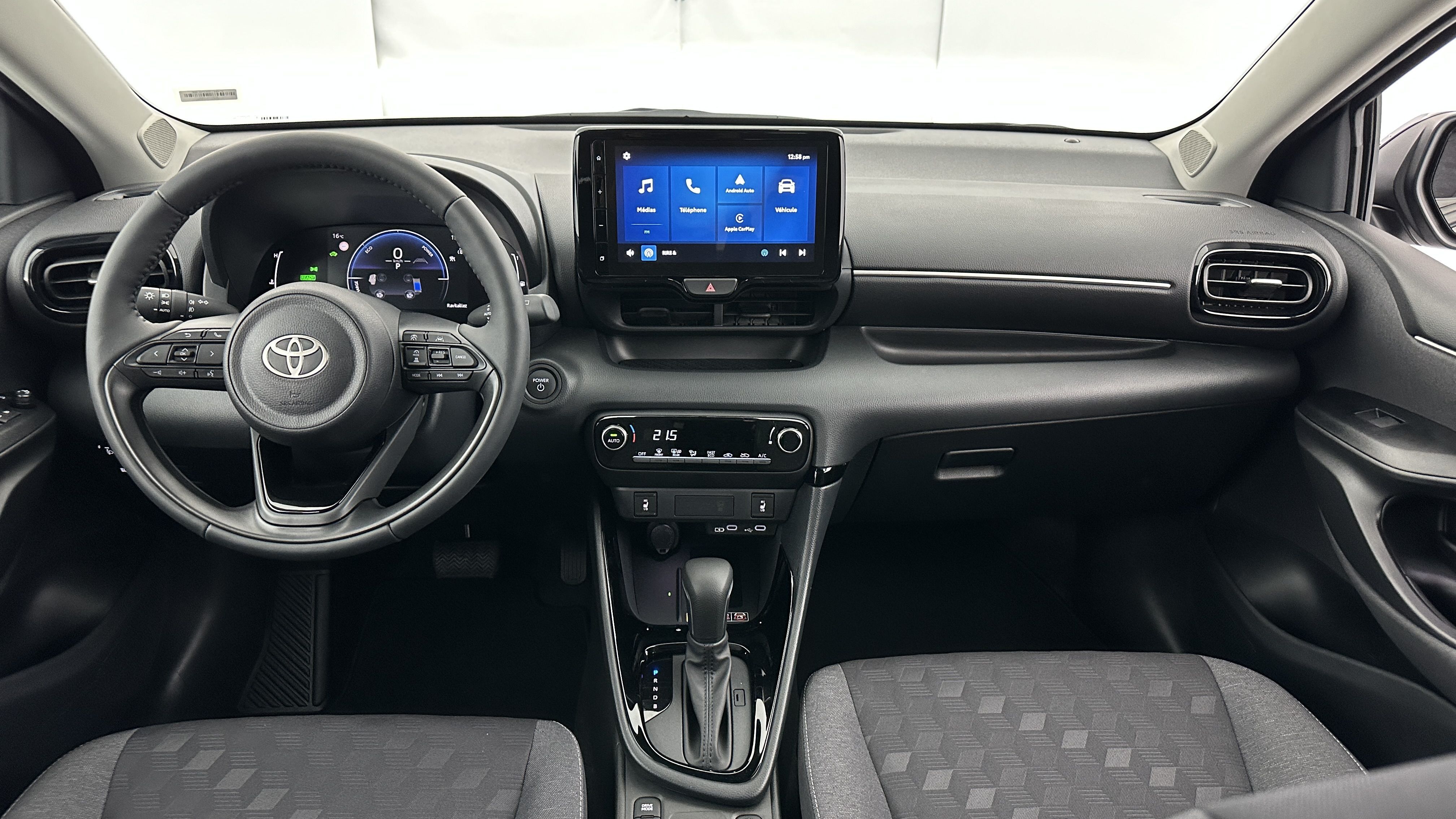 GLI00001827_p53 - TOYOTA - YARIS - 2024 - photo 7