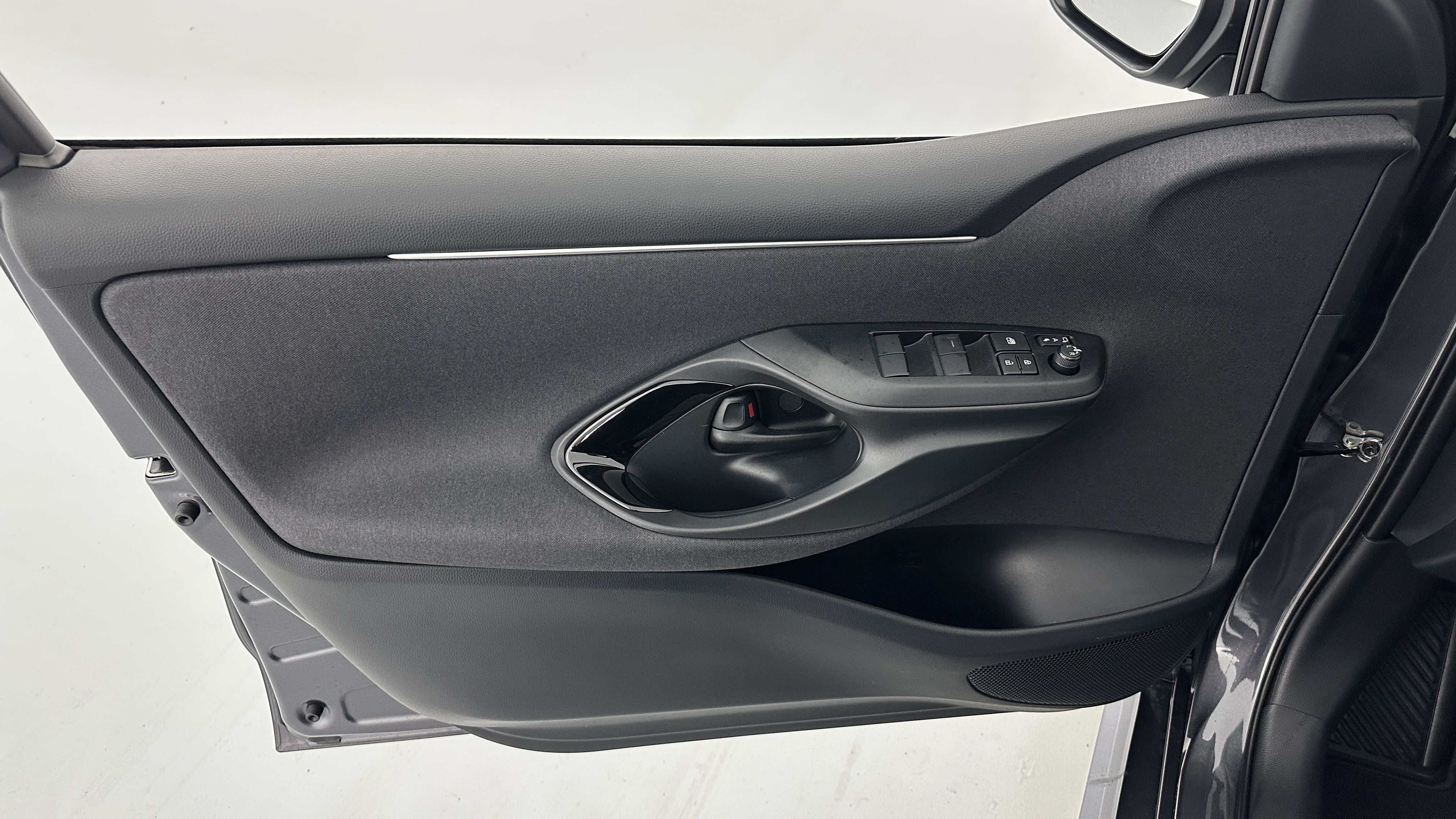 GLI00001827_p53 - TOYOTA - YARIS - 2024 - photo 13