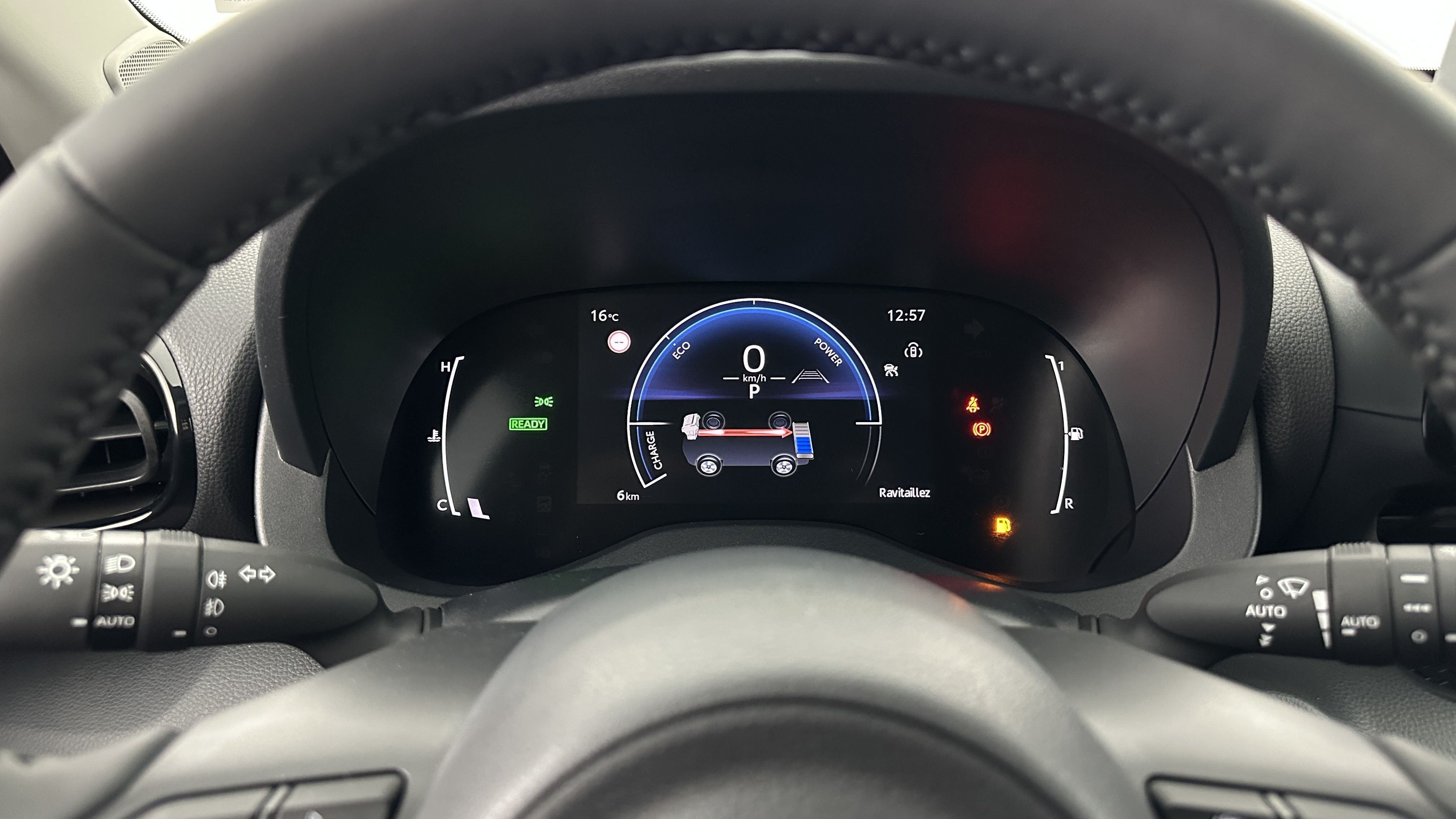 GLI00001827_p53 - TOYOTA - YARIS - 2024 - photo 15