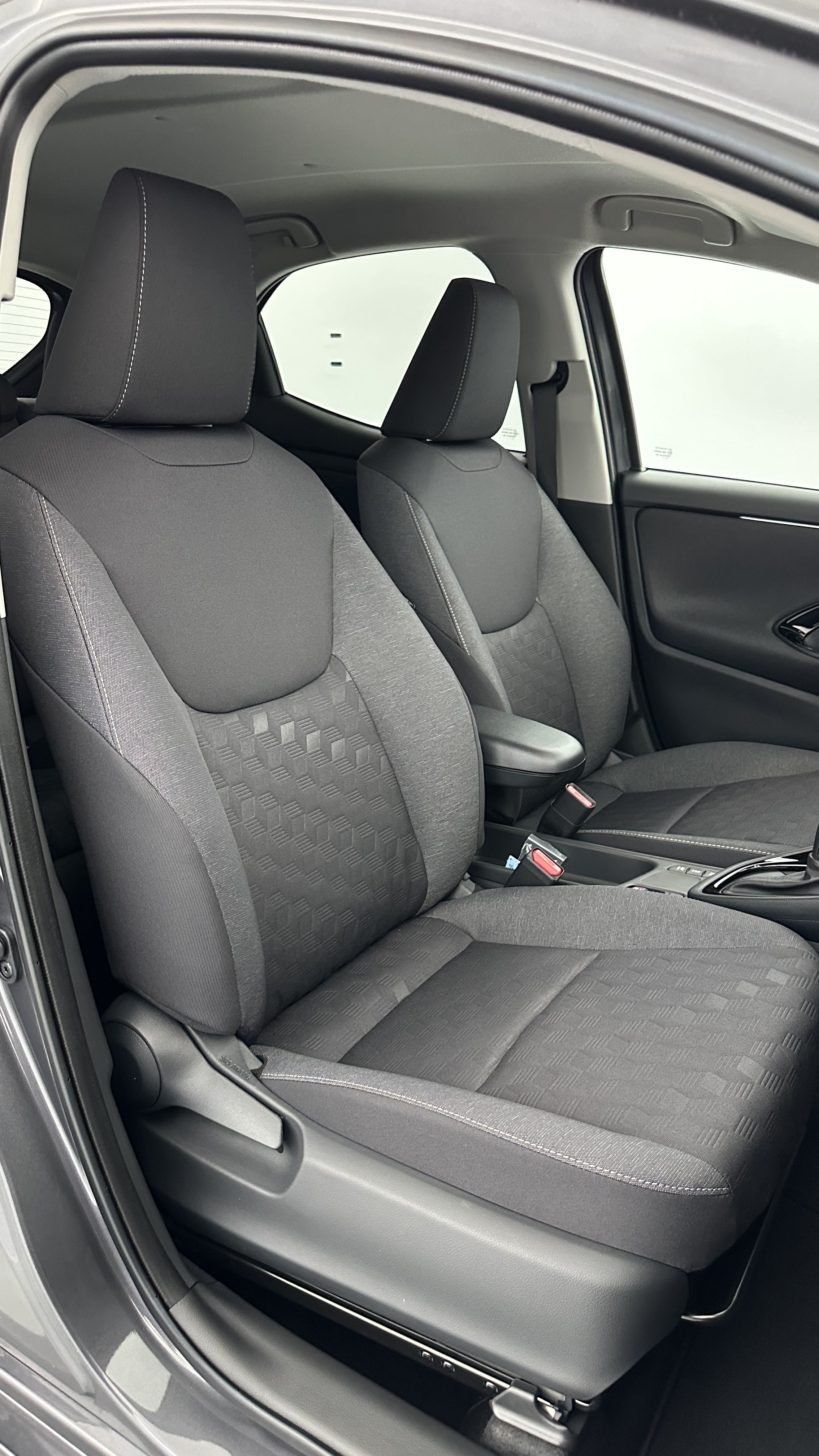 GLI00001827_p53 - TOYOTA - YARIS - 2024 - photo 24