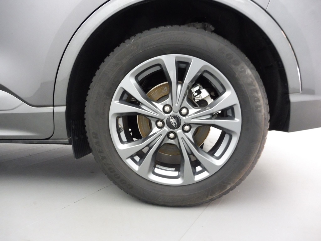 70363_p51 - FORD - KUGA - 2024 - photo 12