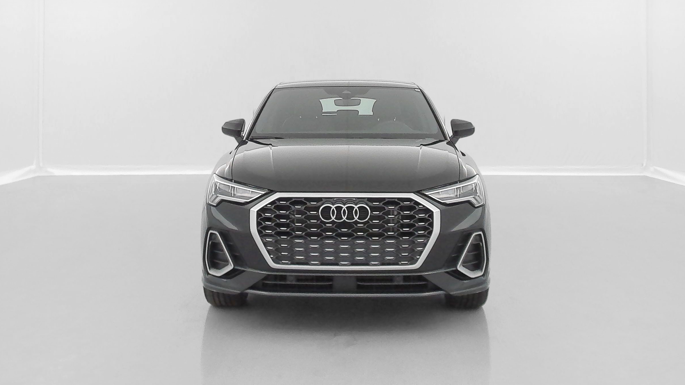 GLI00002435_p53 - AUDI - Q3 SPORTBACK - 2024 - photo 2