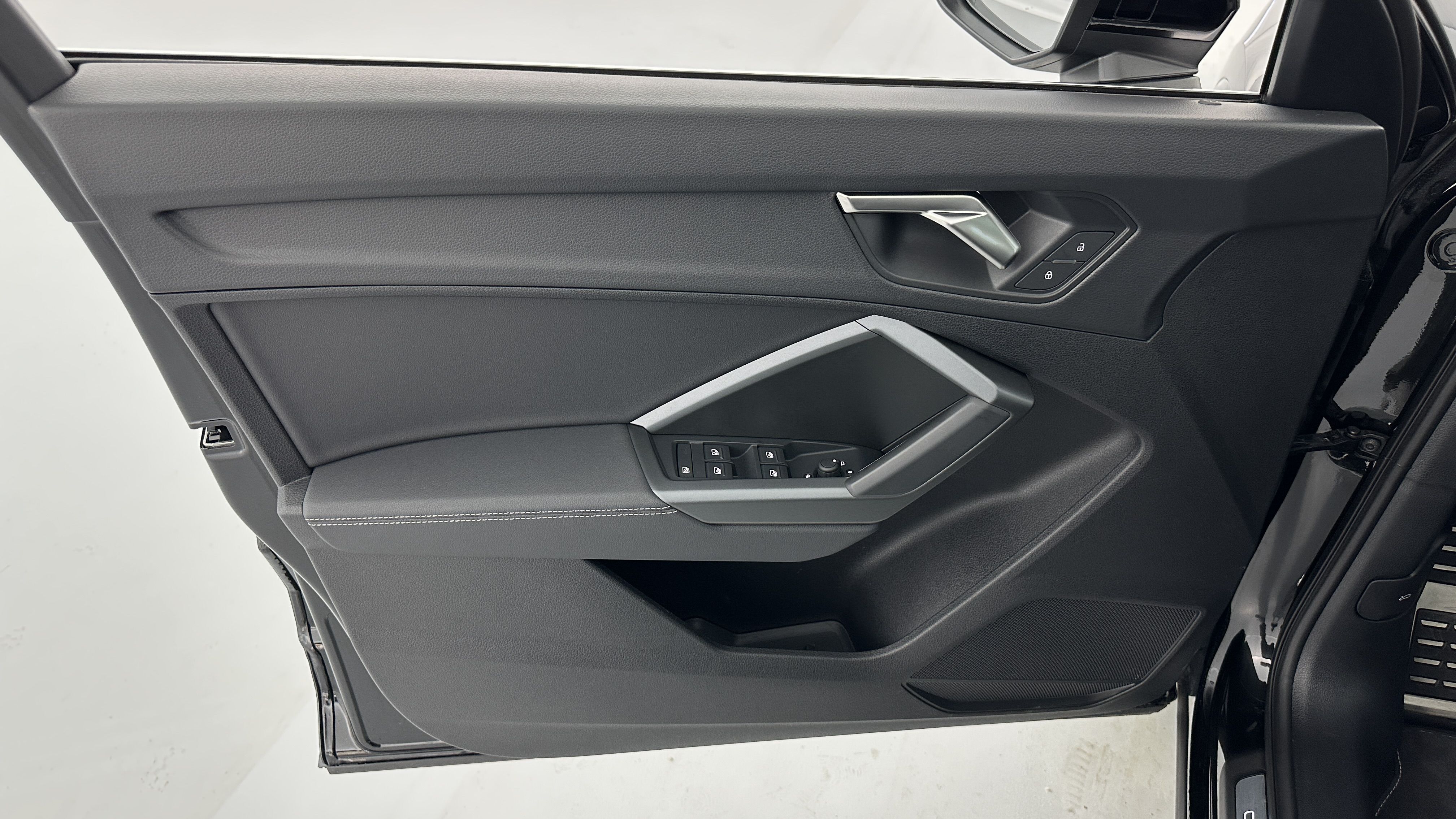 GLI00002435_p53 - AUDI - Q3 SPORTBACK - 2024 - photo 13