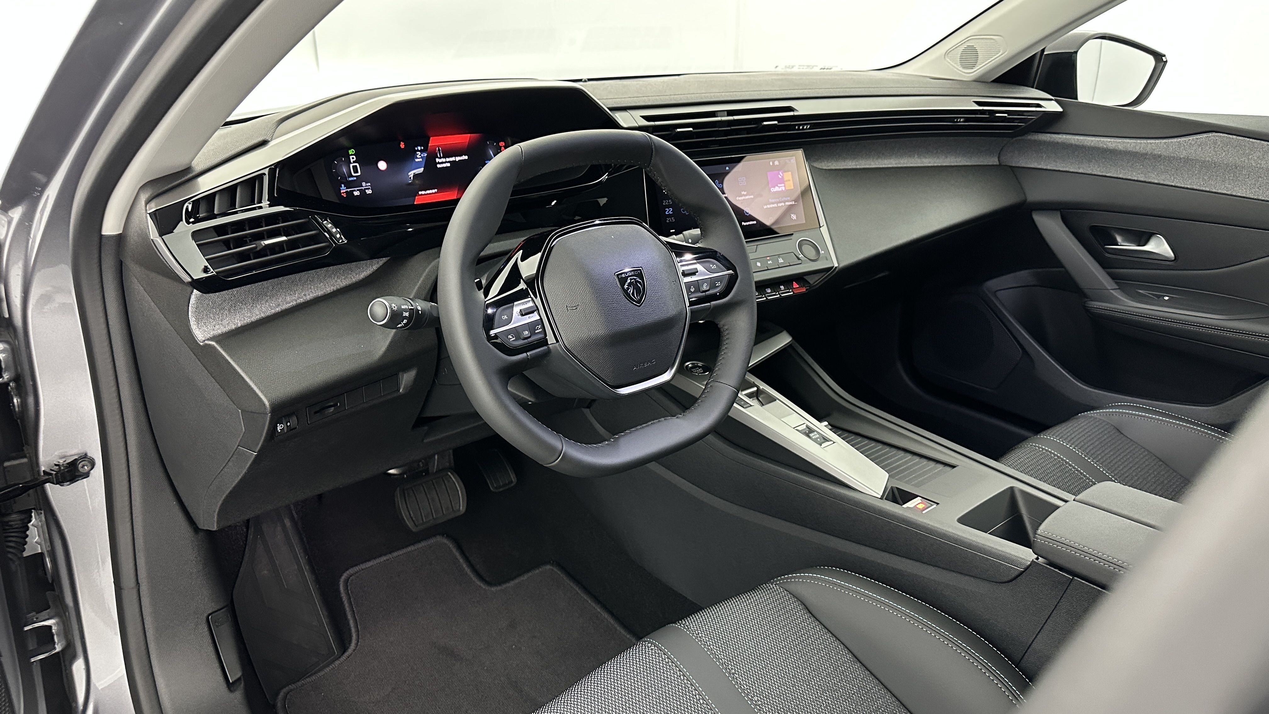 GLI00002657_p53 - PEUGEOT - 308 SW - 2025 - photo 6