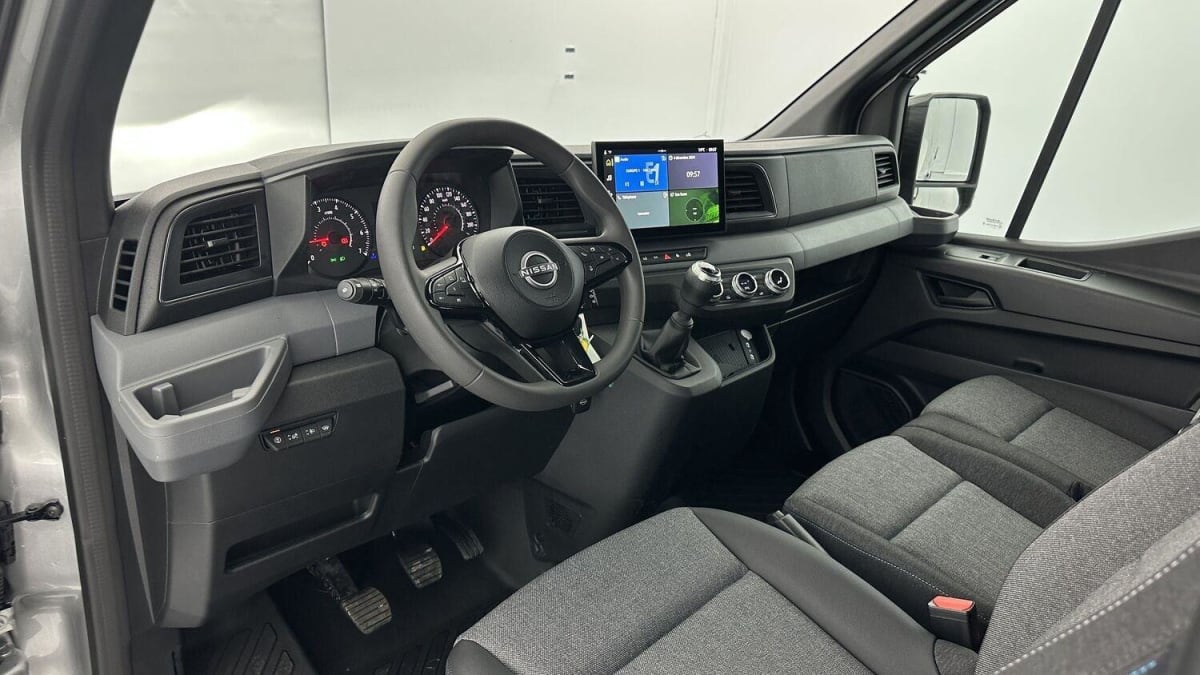 318826_p2 - NISSAN - INTERSTAR - 2025 - photo 7