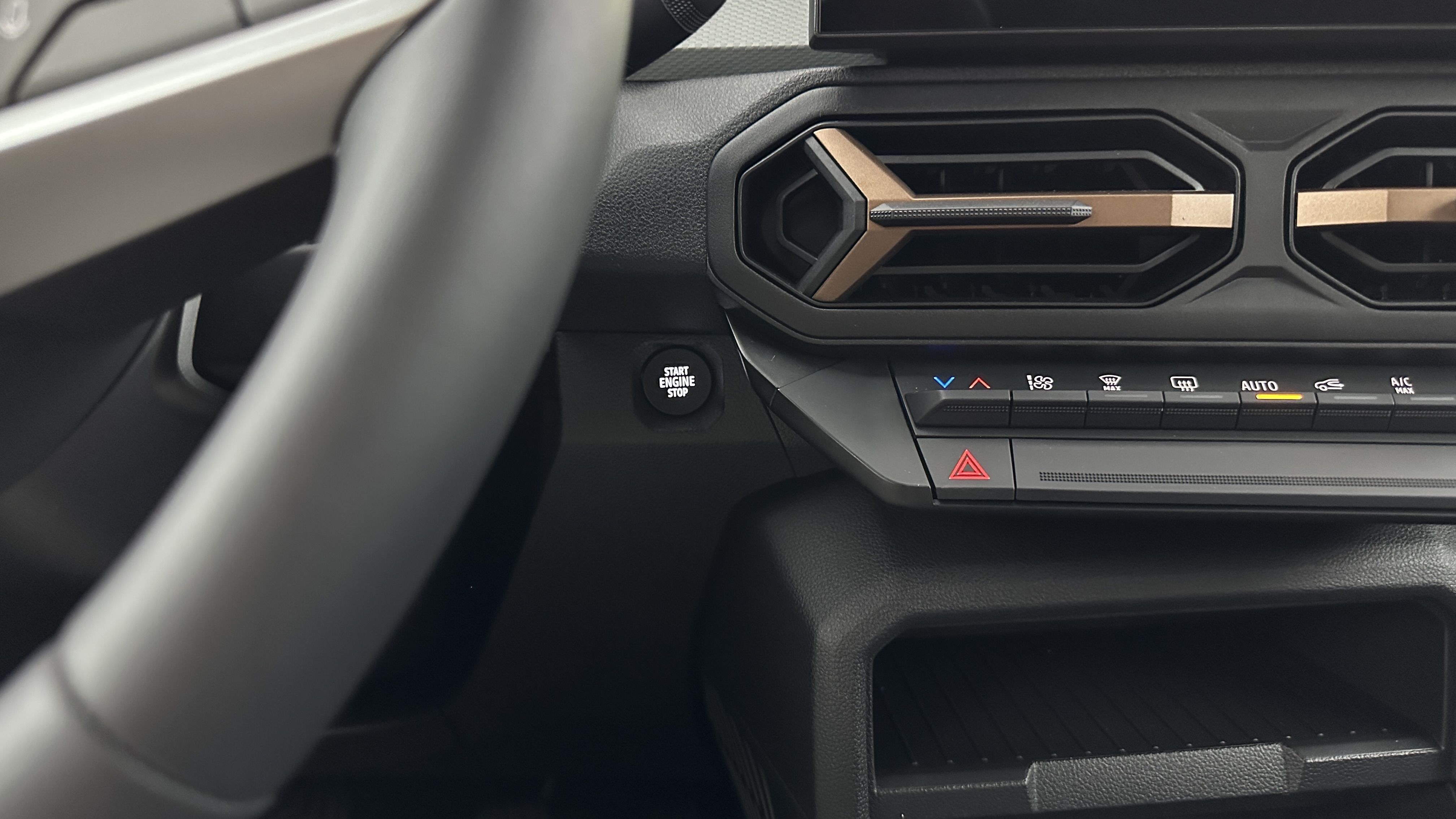 GLI00002612_p53 - DACIA - DUSTER - 2025 - photo 19