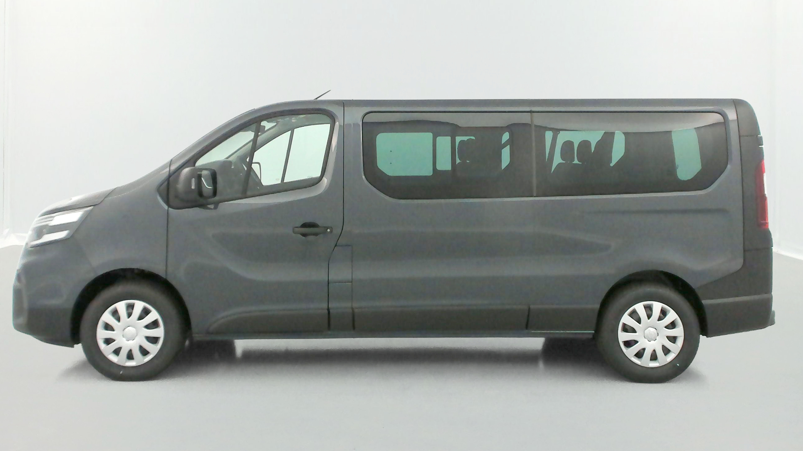 GLI00002747_p53 - NISSAN - PRIMASTAR - 2025 - photo 4