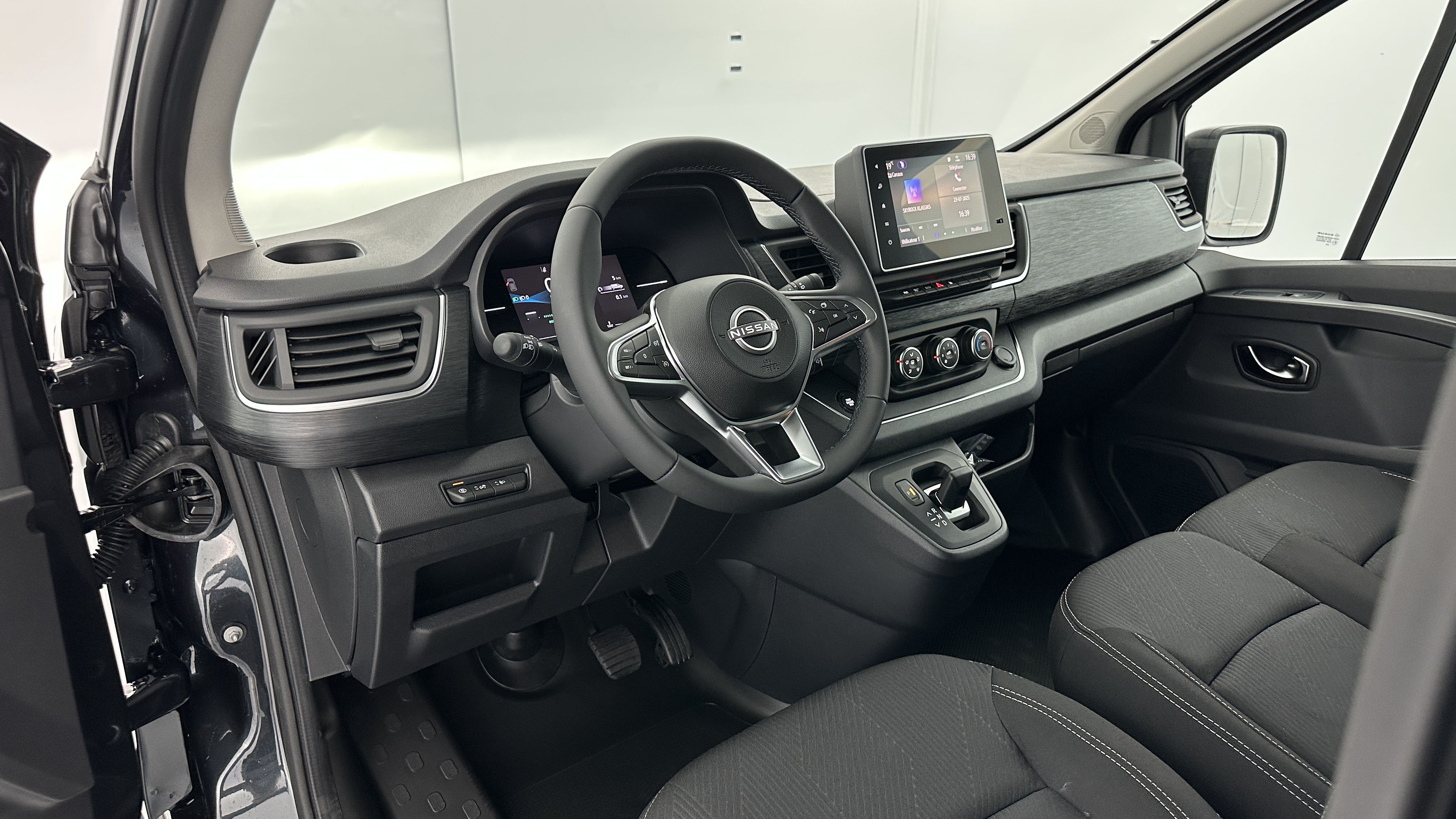 GLI00002747_p53 - NISSAN - PRIMASTAR - 2025 - photo 6