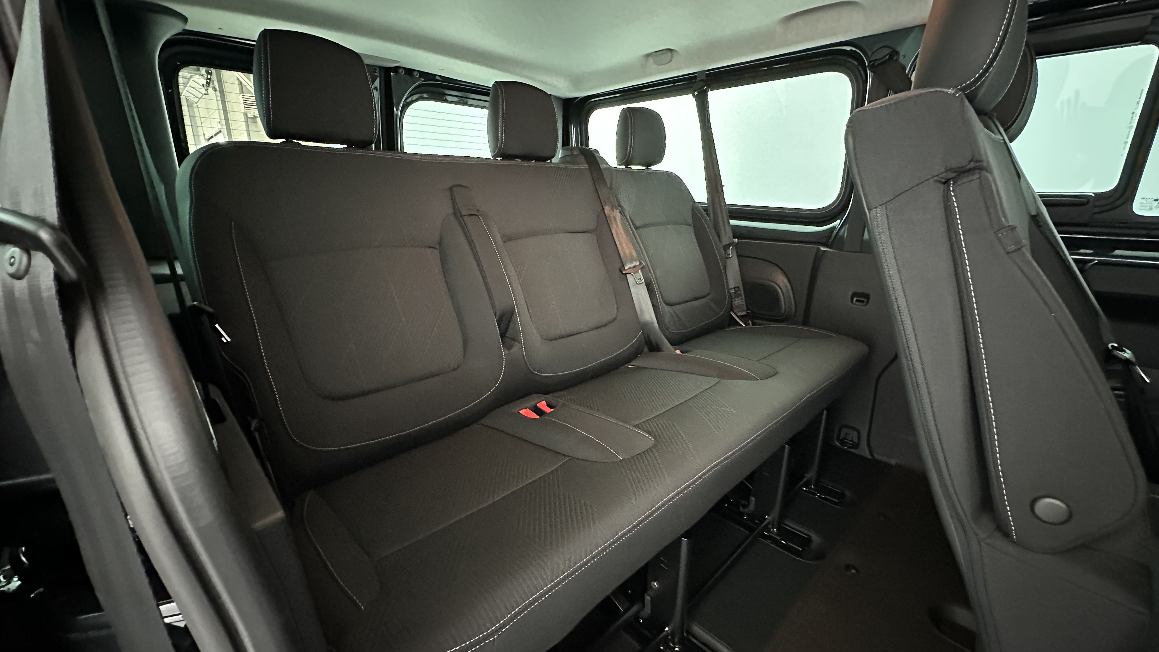 GLI00002747_p53 - NISSAN - PRIMASTAR - 2025 - photo 9