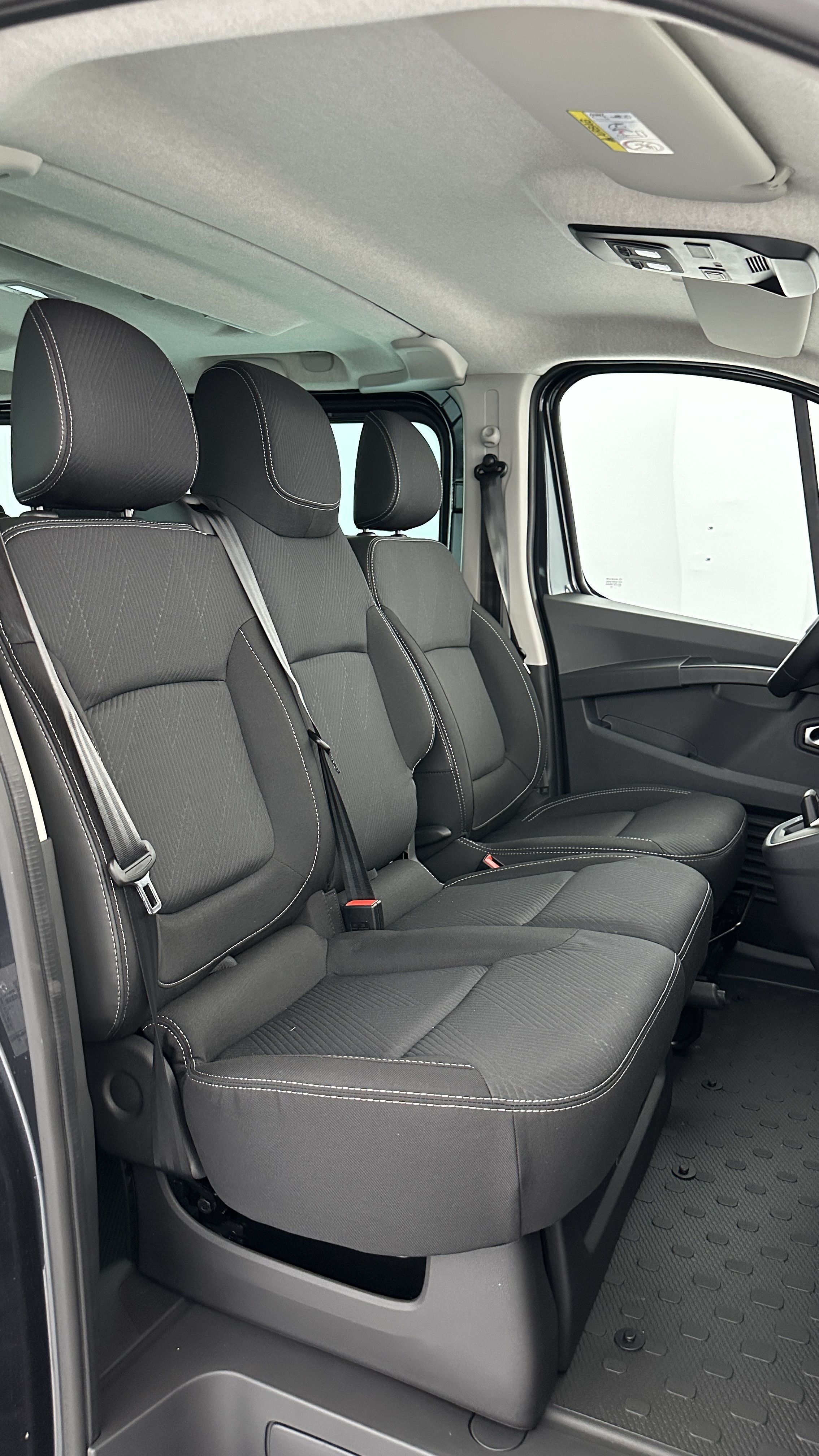 GLI00002747_p53 - NISSAN - PRIMASTAR - 2025 - photo 16