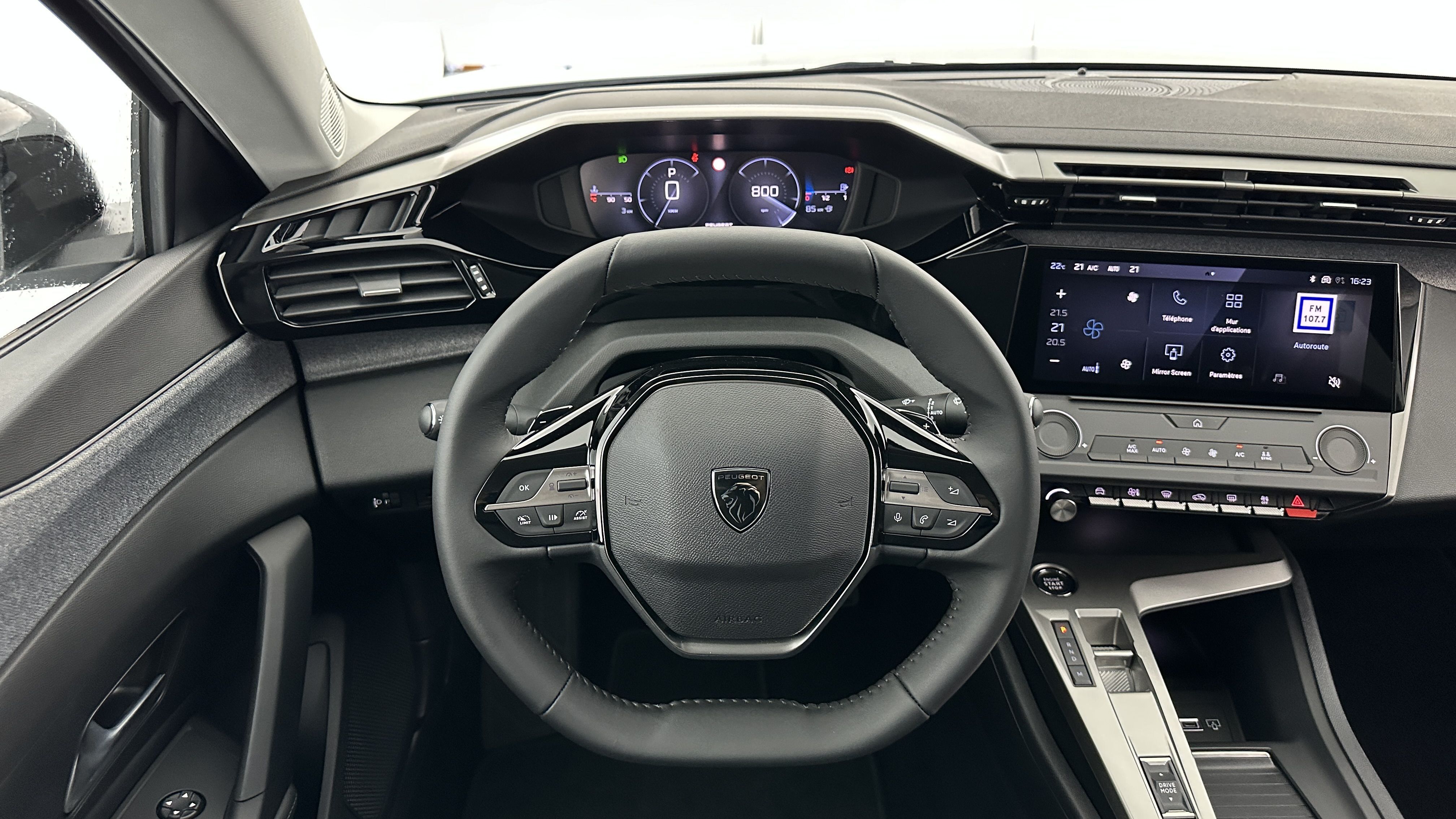 GLI00002666_p53 - PEUGEOT - 308 SW - 2025 - photo 14