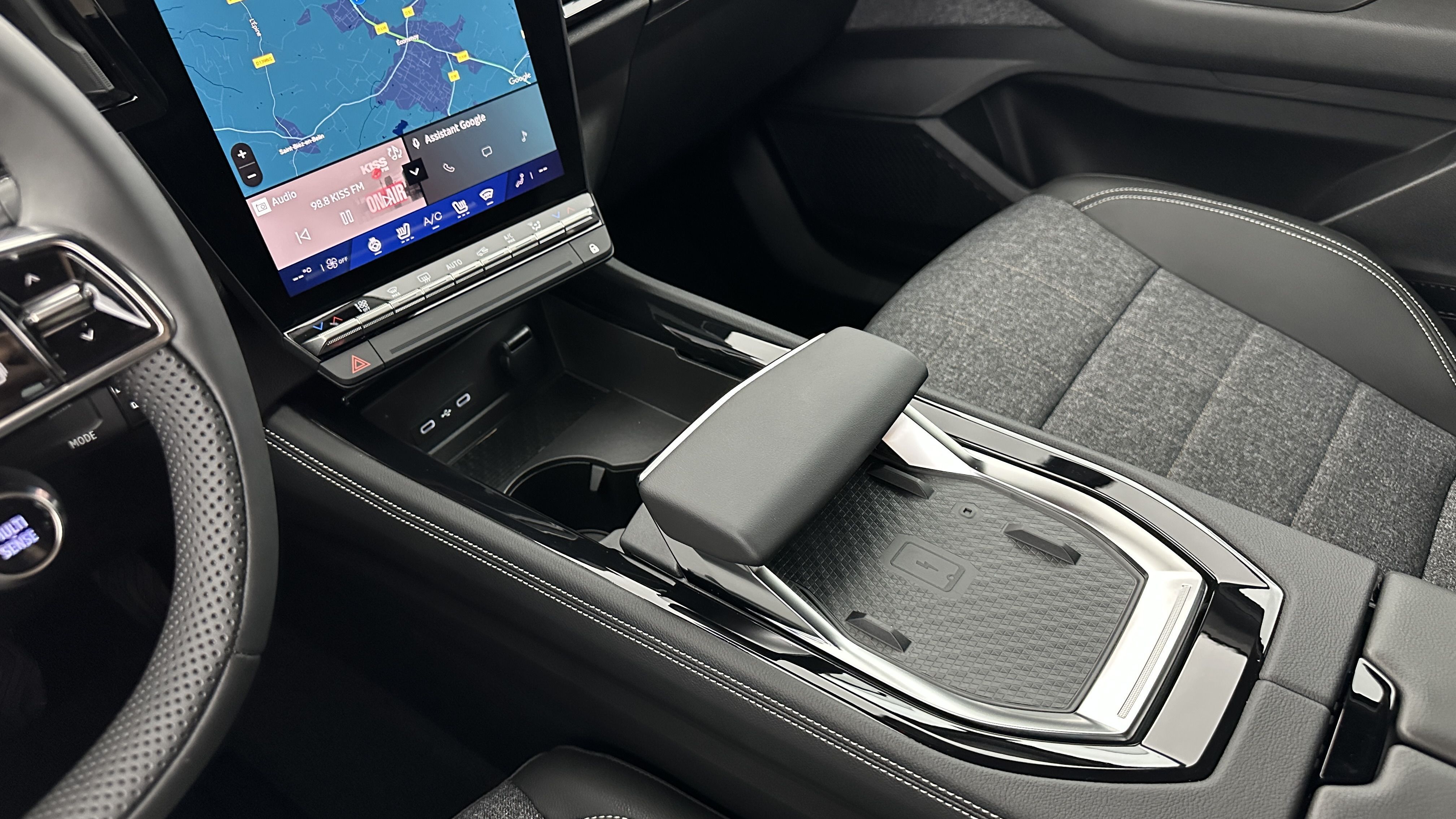 GLI00001578_p53 - RENAULT - ESPACE - 2025 - photo 18