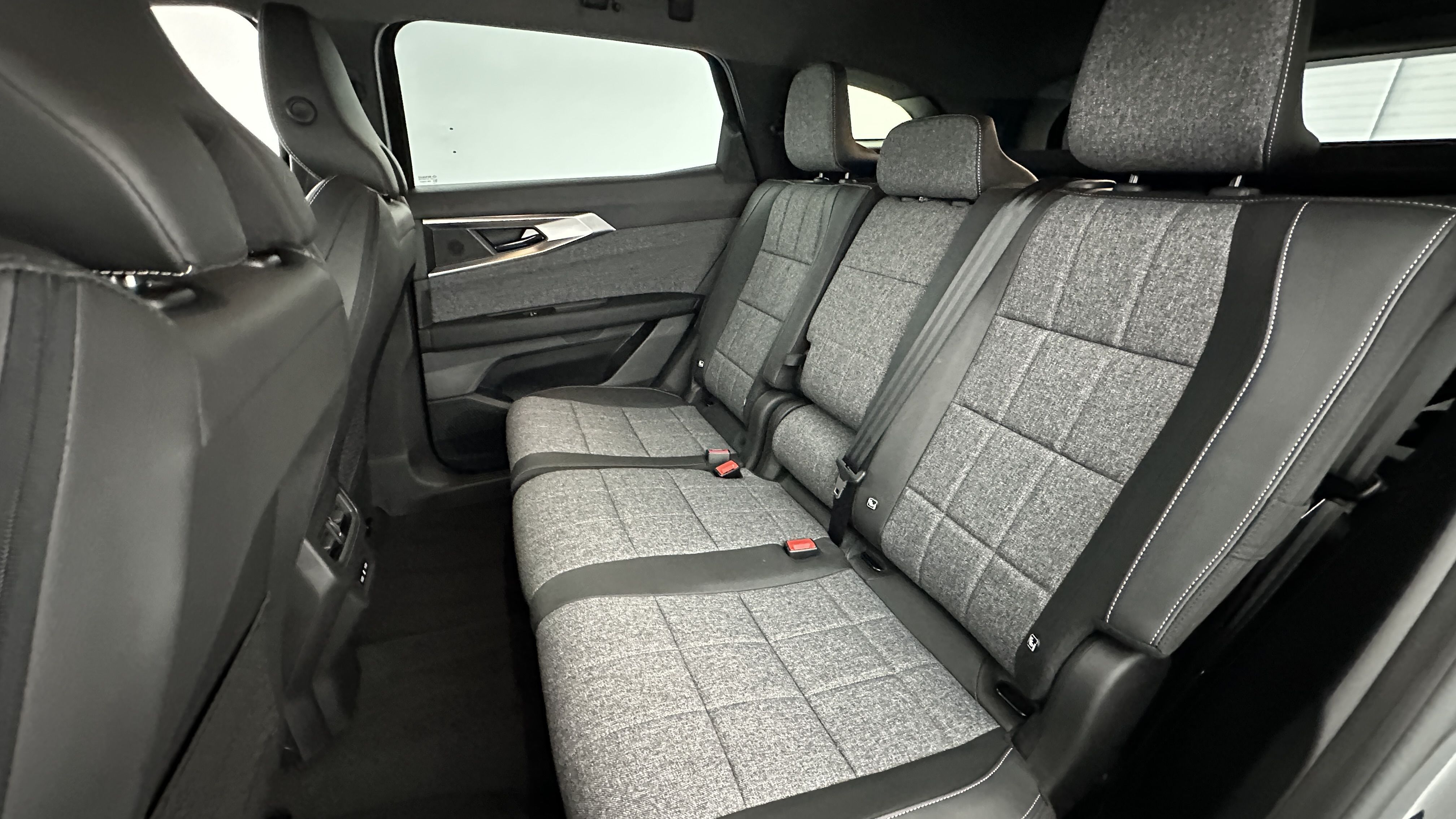 GLI00001574_p53 - RENAULT - ESPACE - 2025 - photo 9