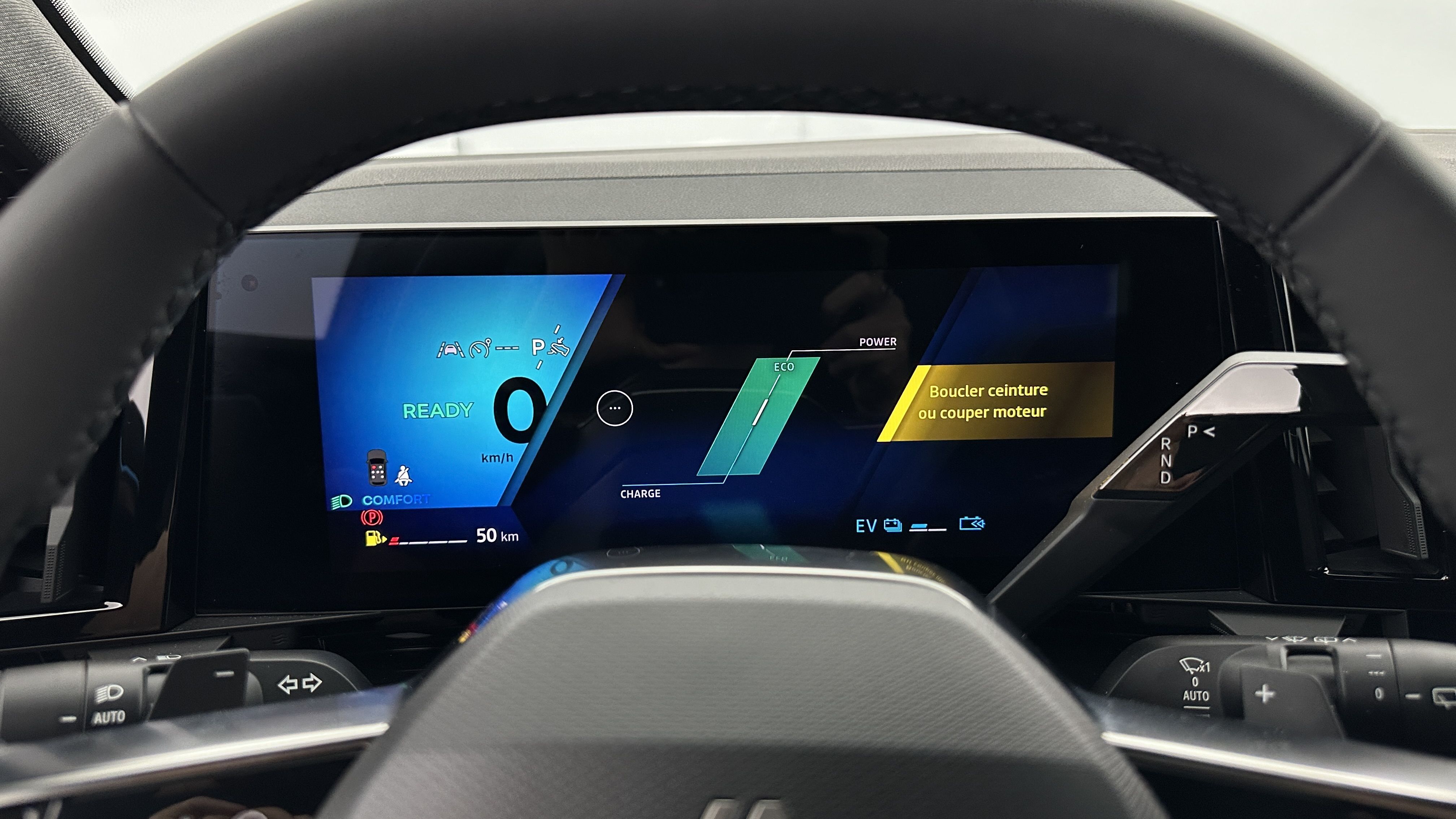 GLI00001574_p53 - RENAULT - ESPACE - 2025 - photo 16