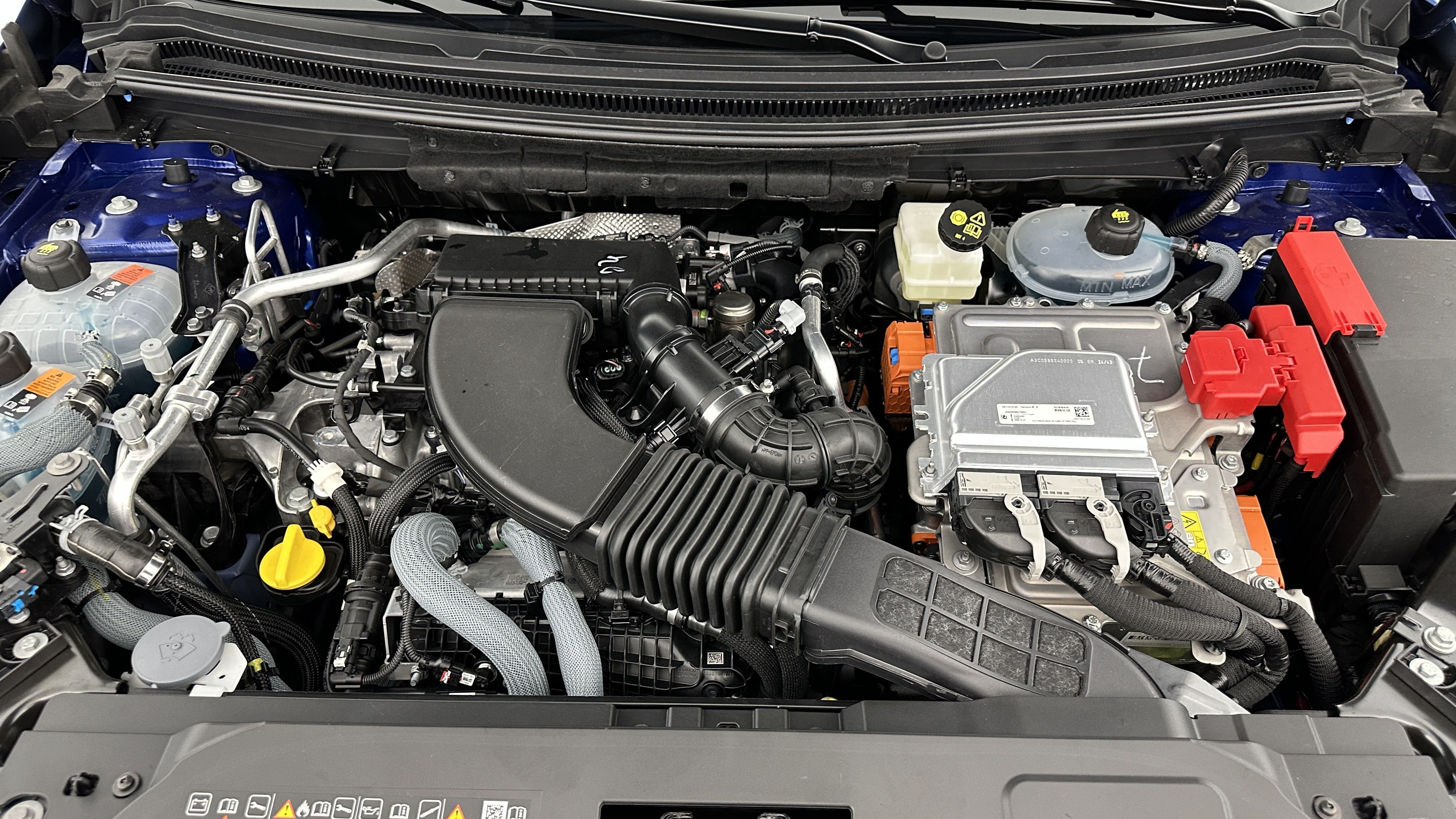 GLI00005937_p53 - RENAULT - AUSTRAL - 2025 - photo 11