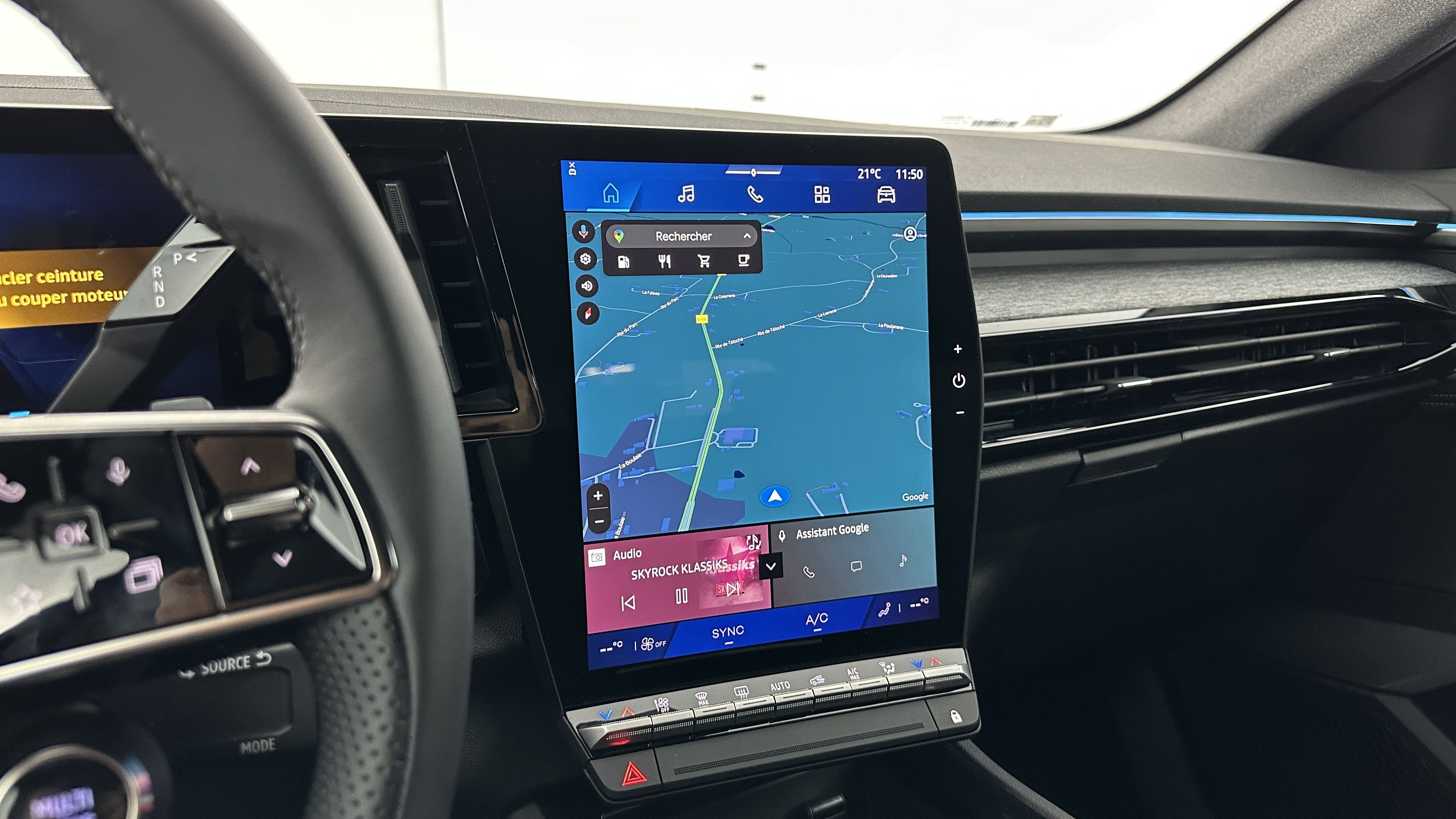 GLI00005937_p53 - RENAULT - AUSTRAL - 2025 - photo 17