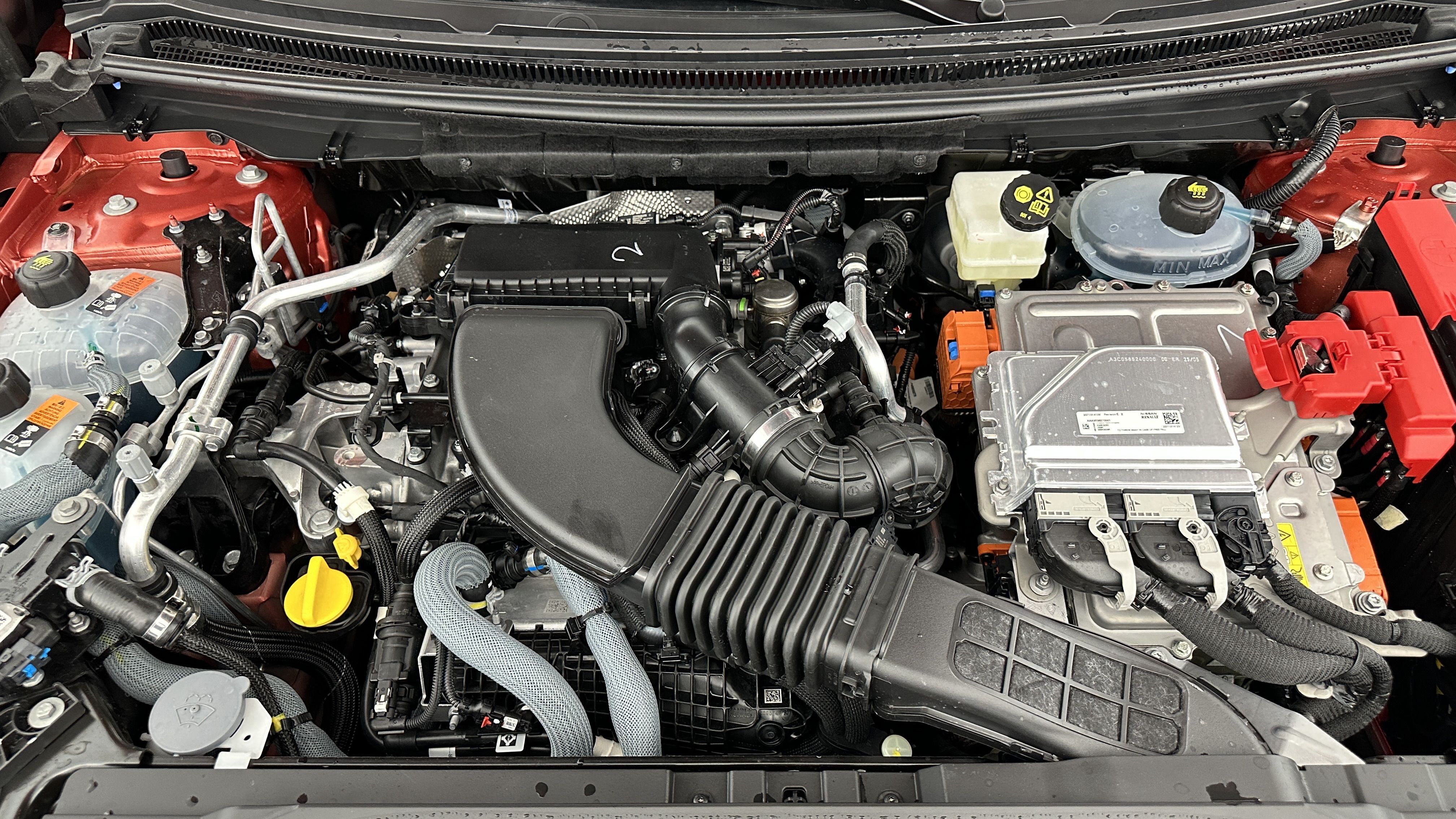 GLI00005945_p53 - RENAULT - AUSTRAL - 2025 - photo 11