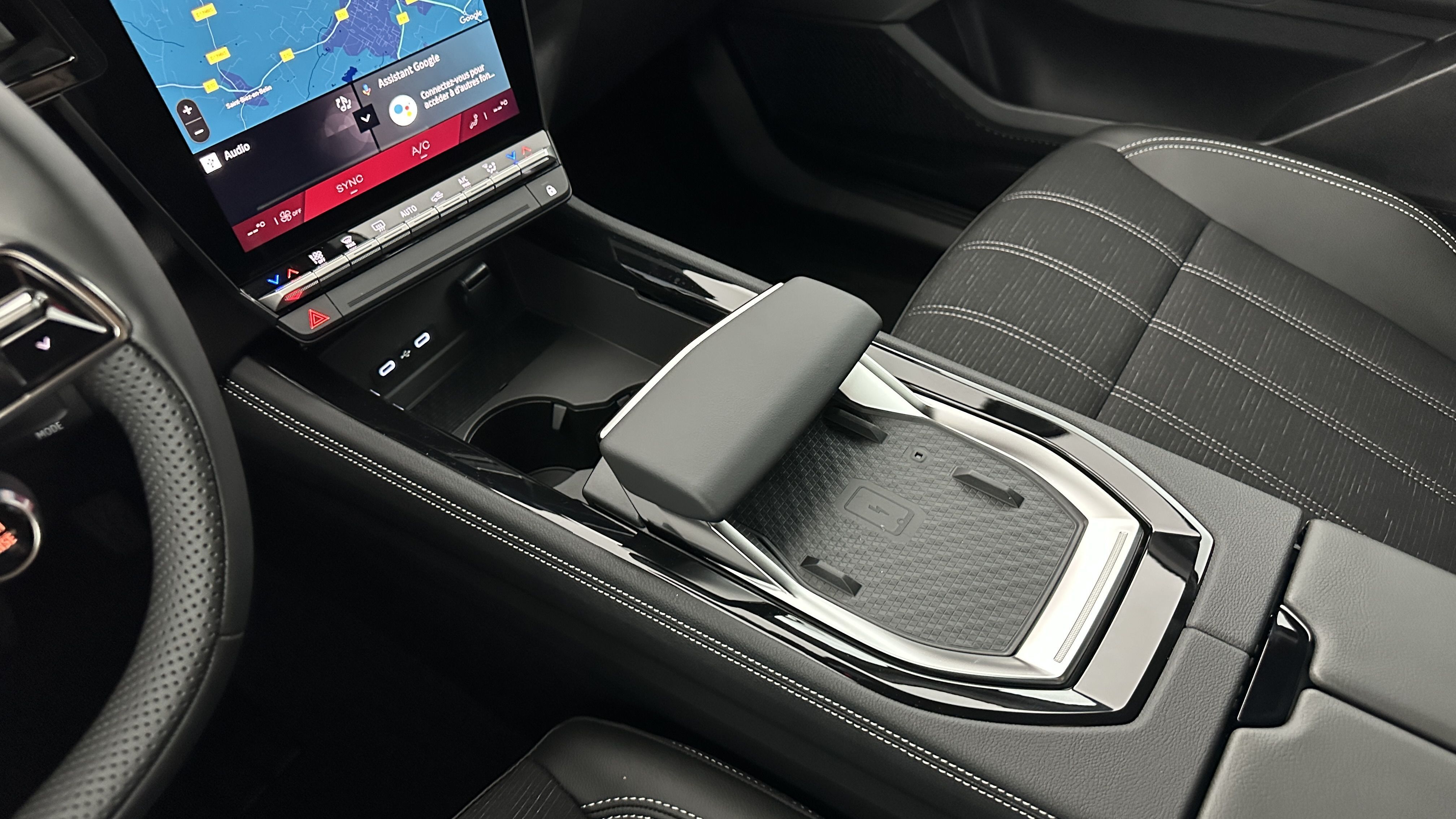 GLI00005945_p53 - RENAULT - AUSTRAL - 2025 - photo 17