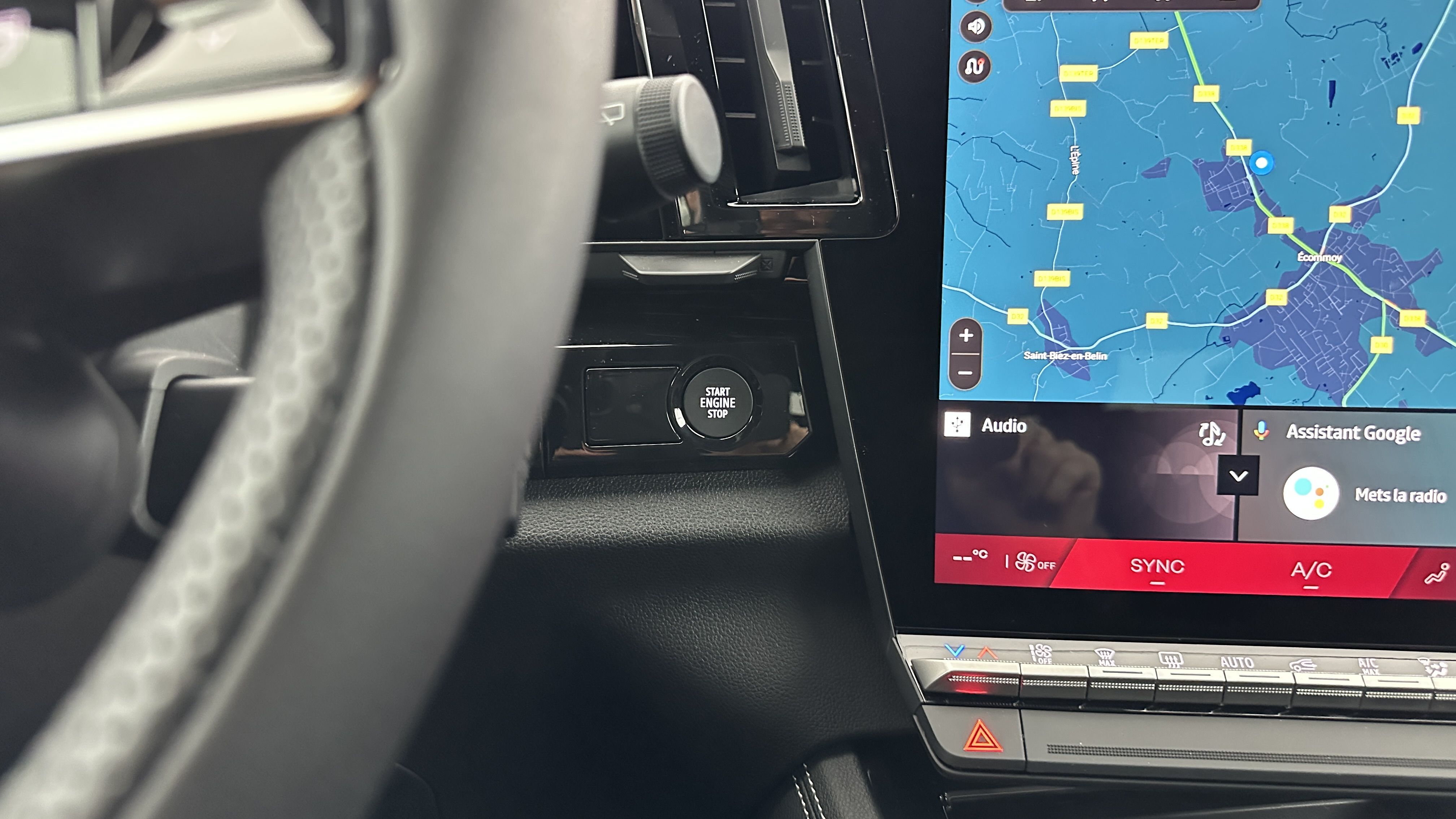 GLI00005945_p53 - RENAULT - AUSTRAL - 2025 - photo 22