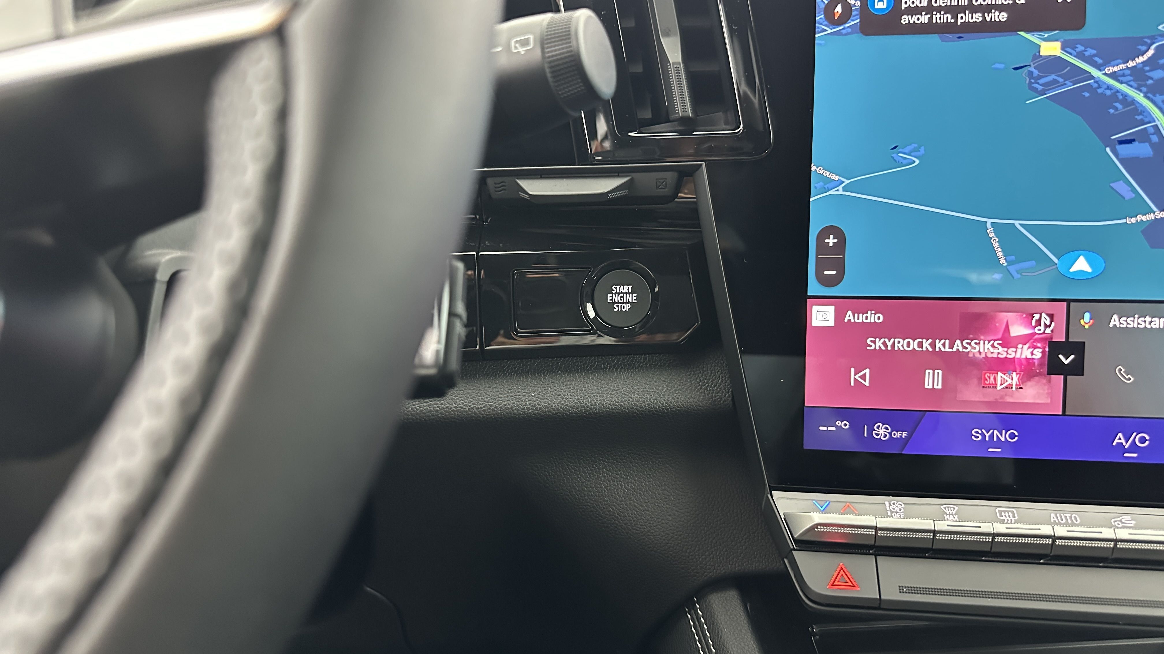 GLI00005948_p53 - RENAULT - AUSTRAL - 2025 - photo 21