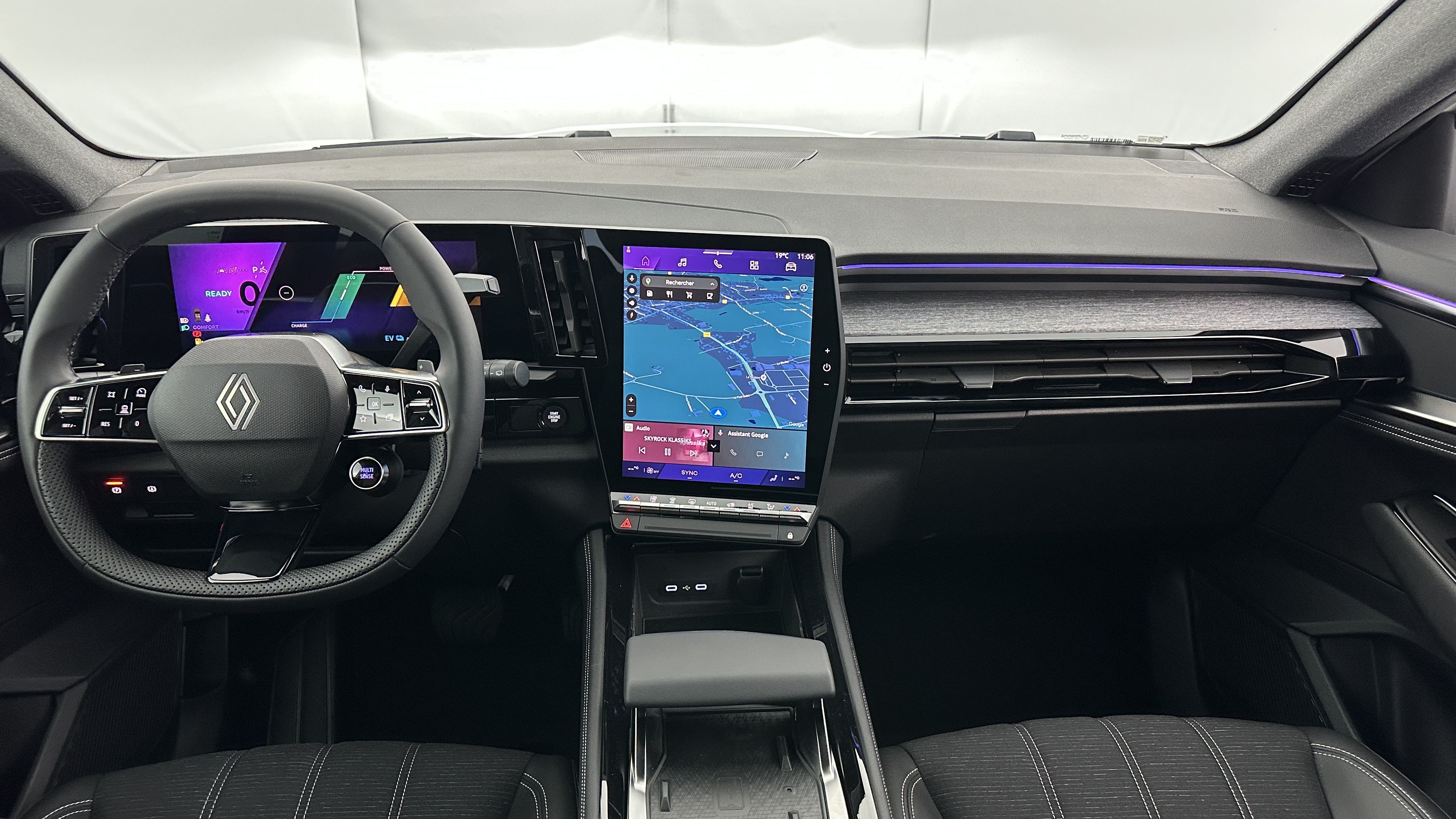 GLI00005946_p53 - RENAULT - AUSTRAL - 2025 - photo 7