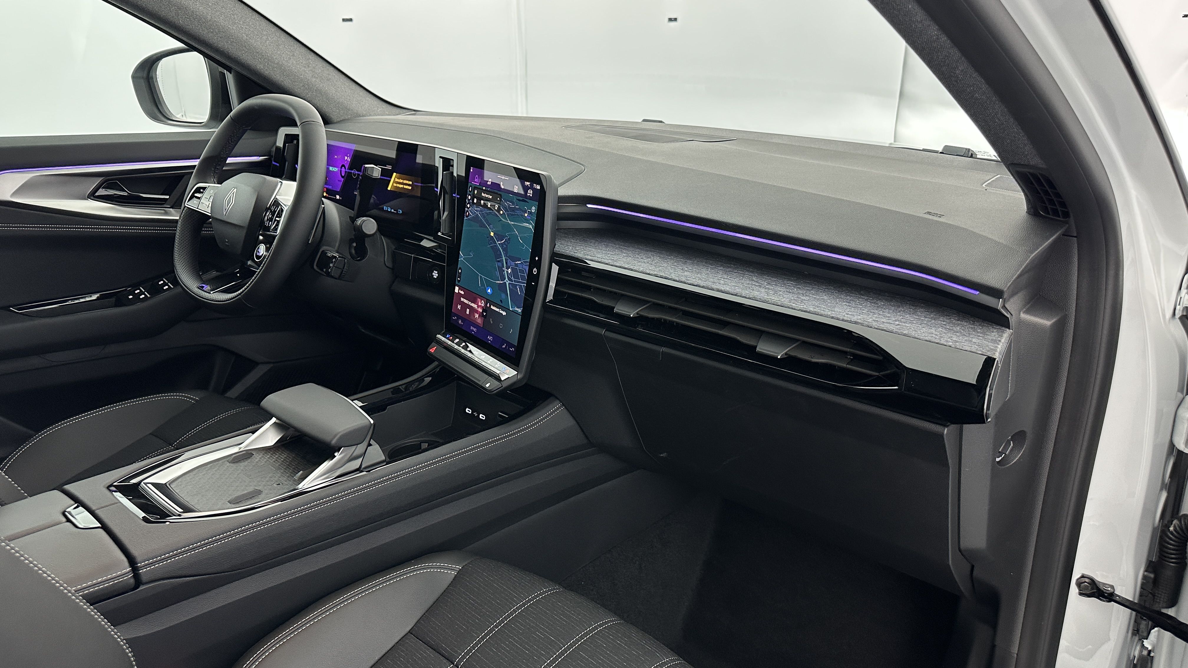 GLI00005946_p53 - RENAULT - AUSTRAL - 2025 - photo 8