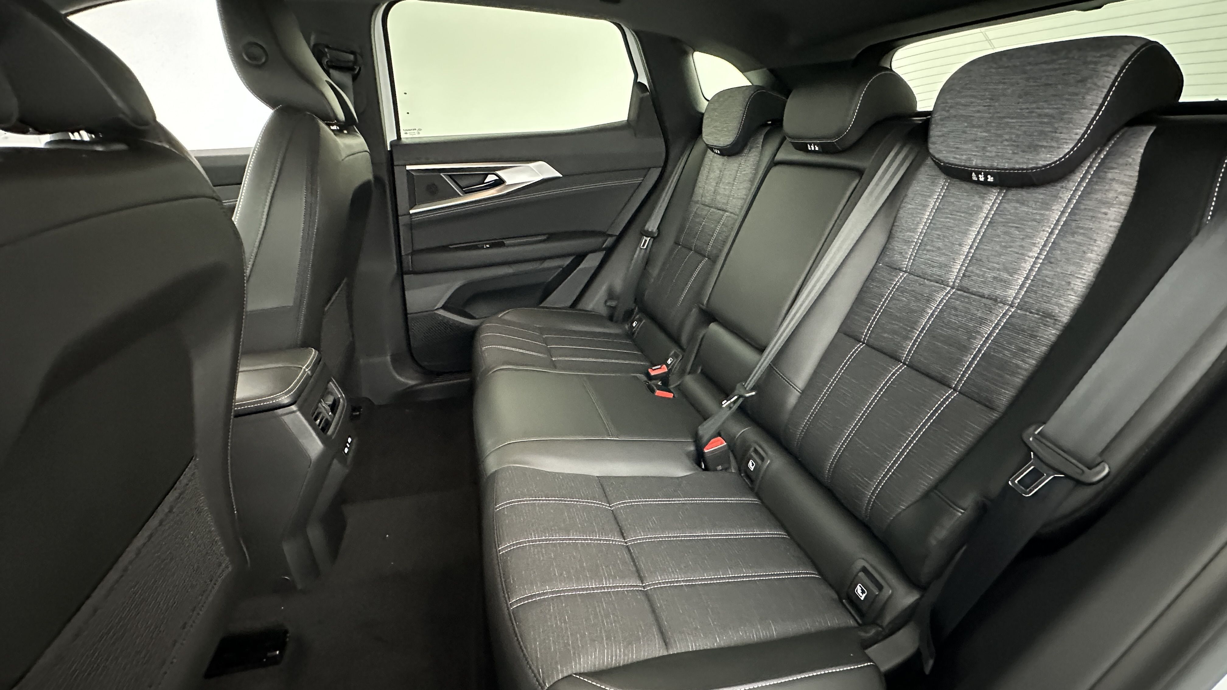 GLI00005946_p53 - RENAULT - AUSTRAL - 2025 - photo 9