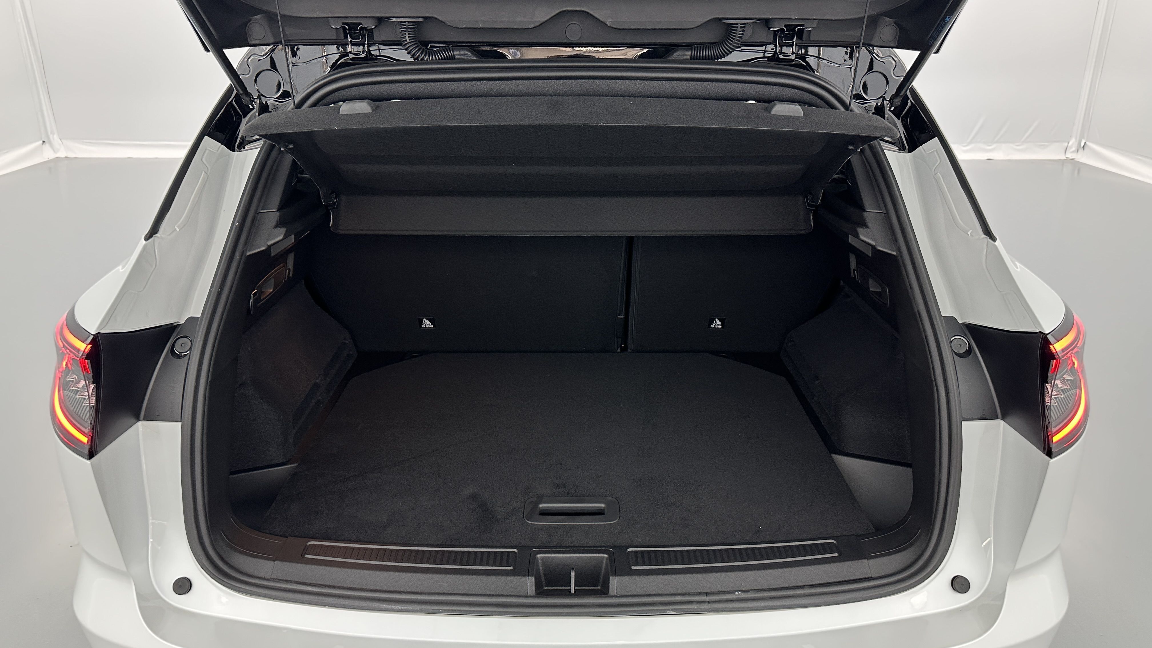 GLI00005946_p53 - RENAULT - AUSTRAL - 2025 - photo 10