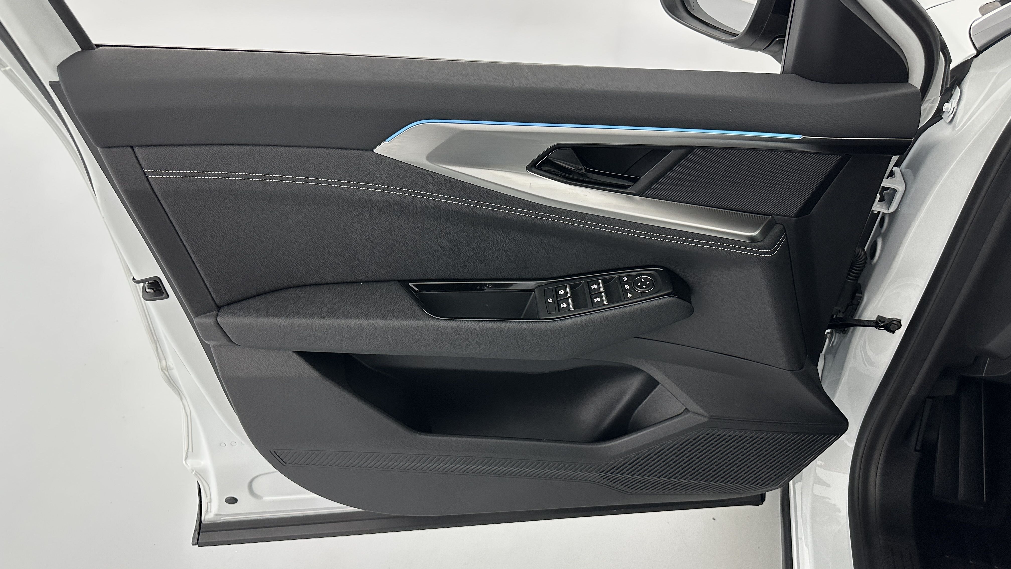 GLI00005943_p53 - RENAULT - AUSTRAL - 2025 - photo 13