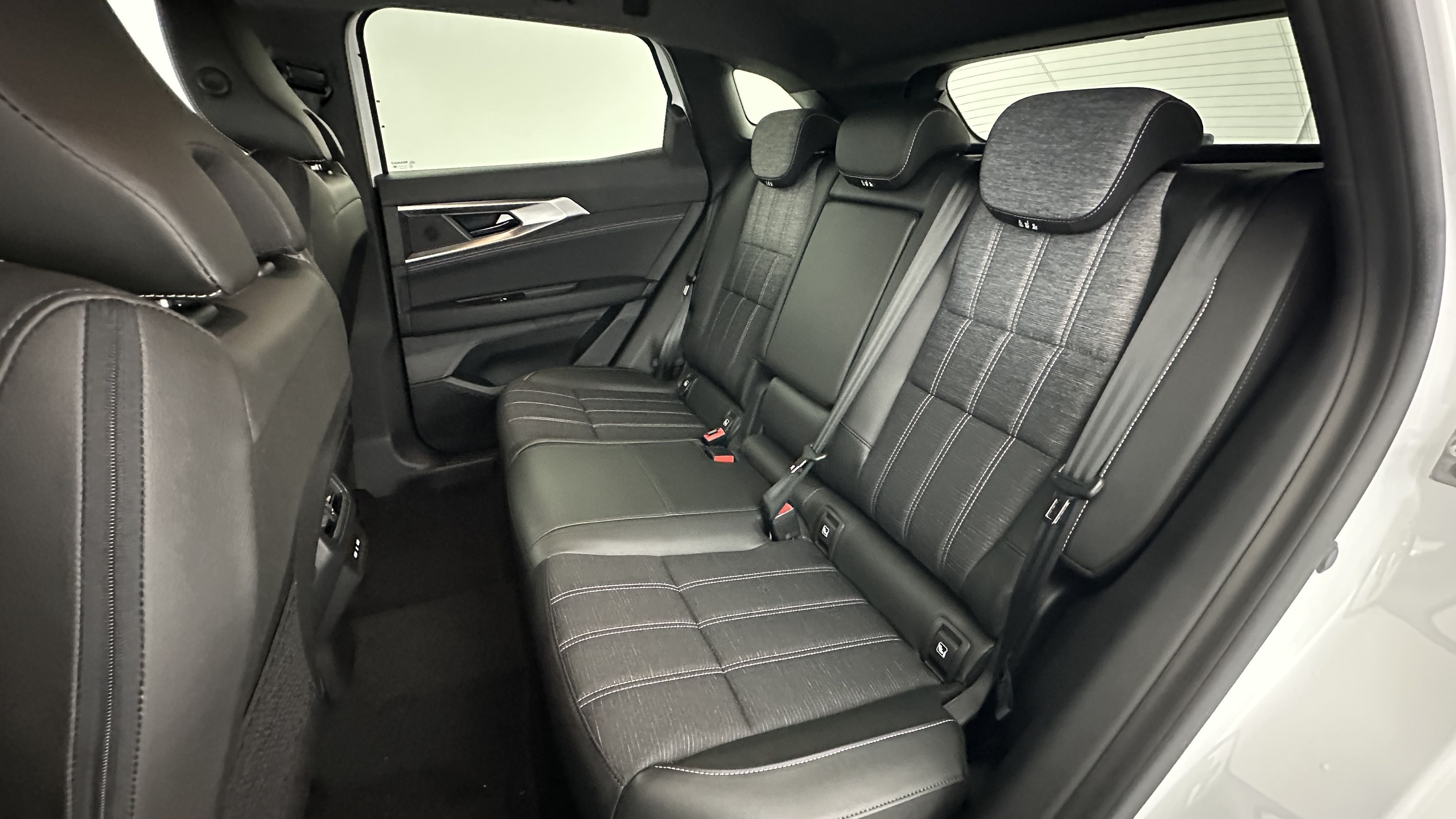 GLI00005942_p53 - RENAULT - AUSTRAL - 2025 - photo 9