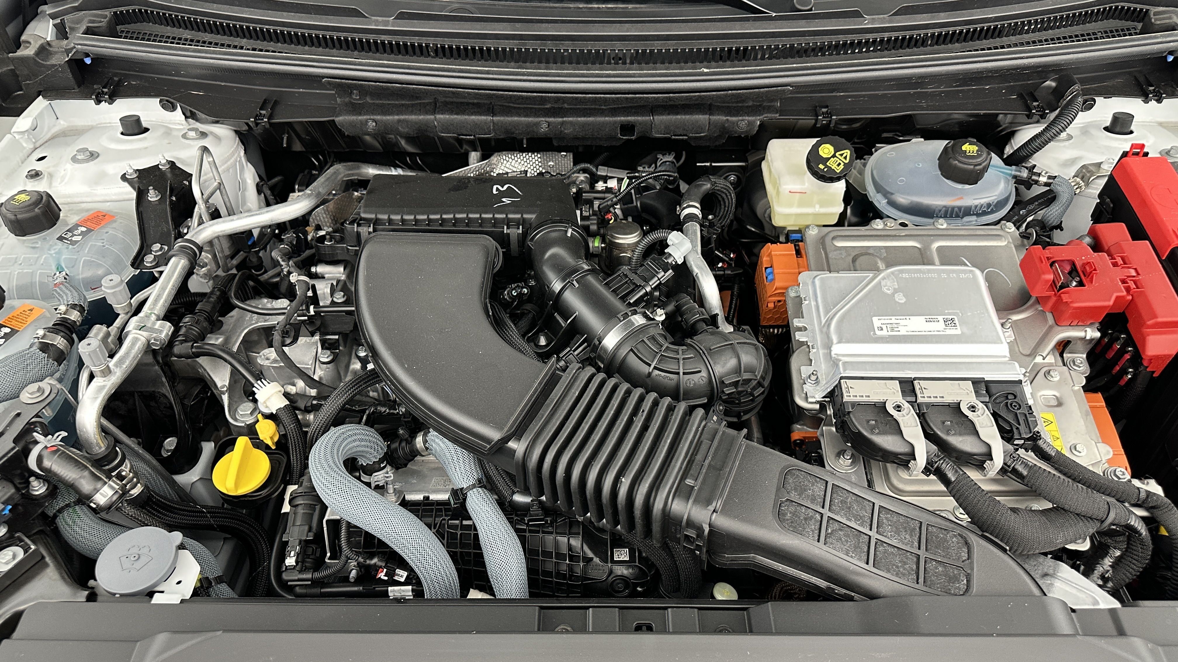 GLI00005928_p53 - RENAULT - AUSTRAL - 2025 - photo 11