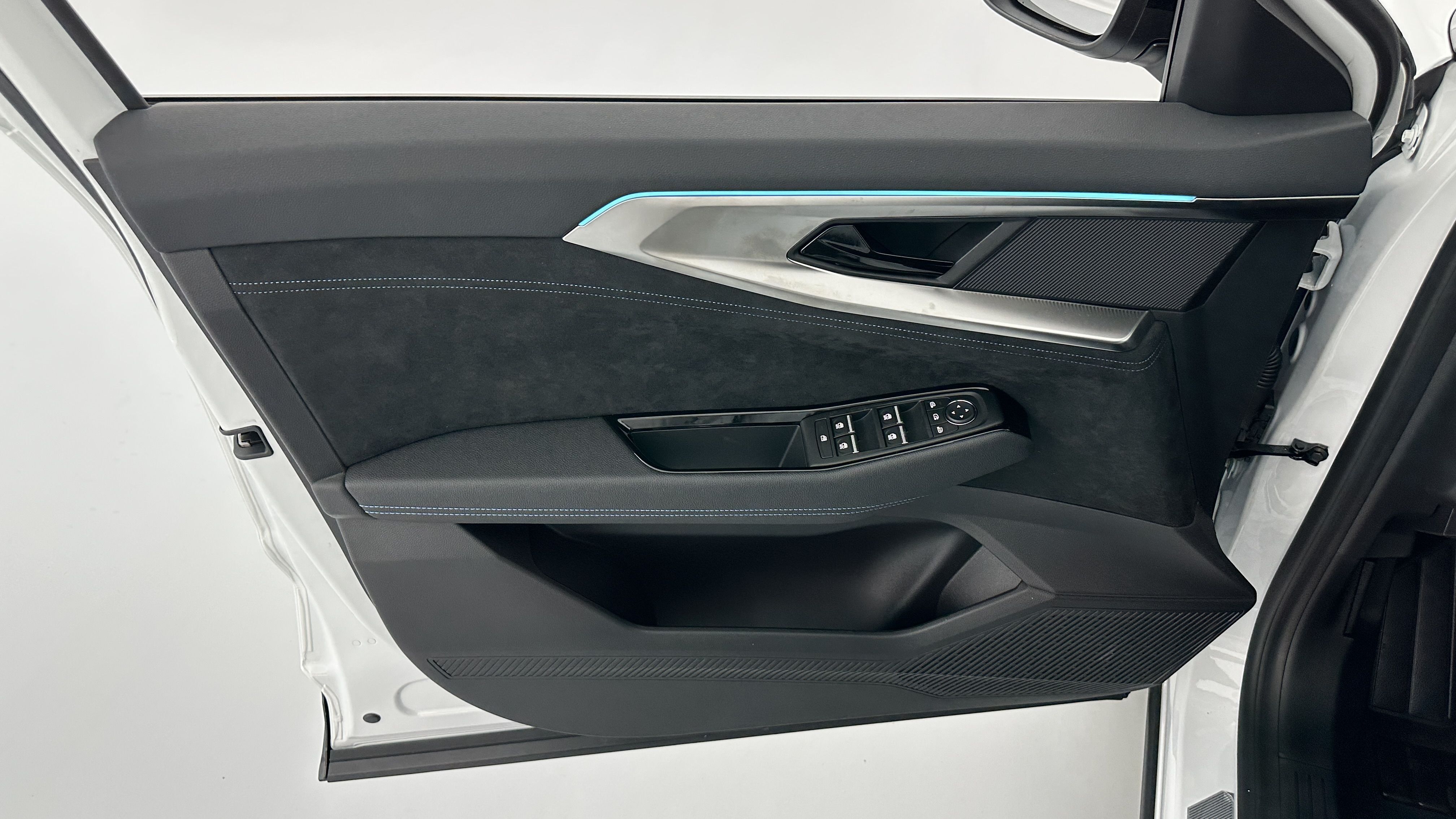 GLI00005928_p53 - RENAULT - AUSTRAL - 2025 - photo 13