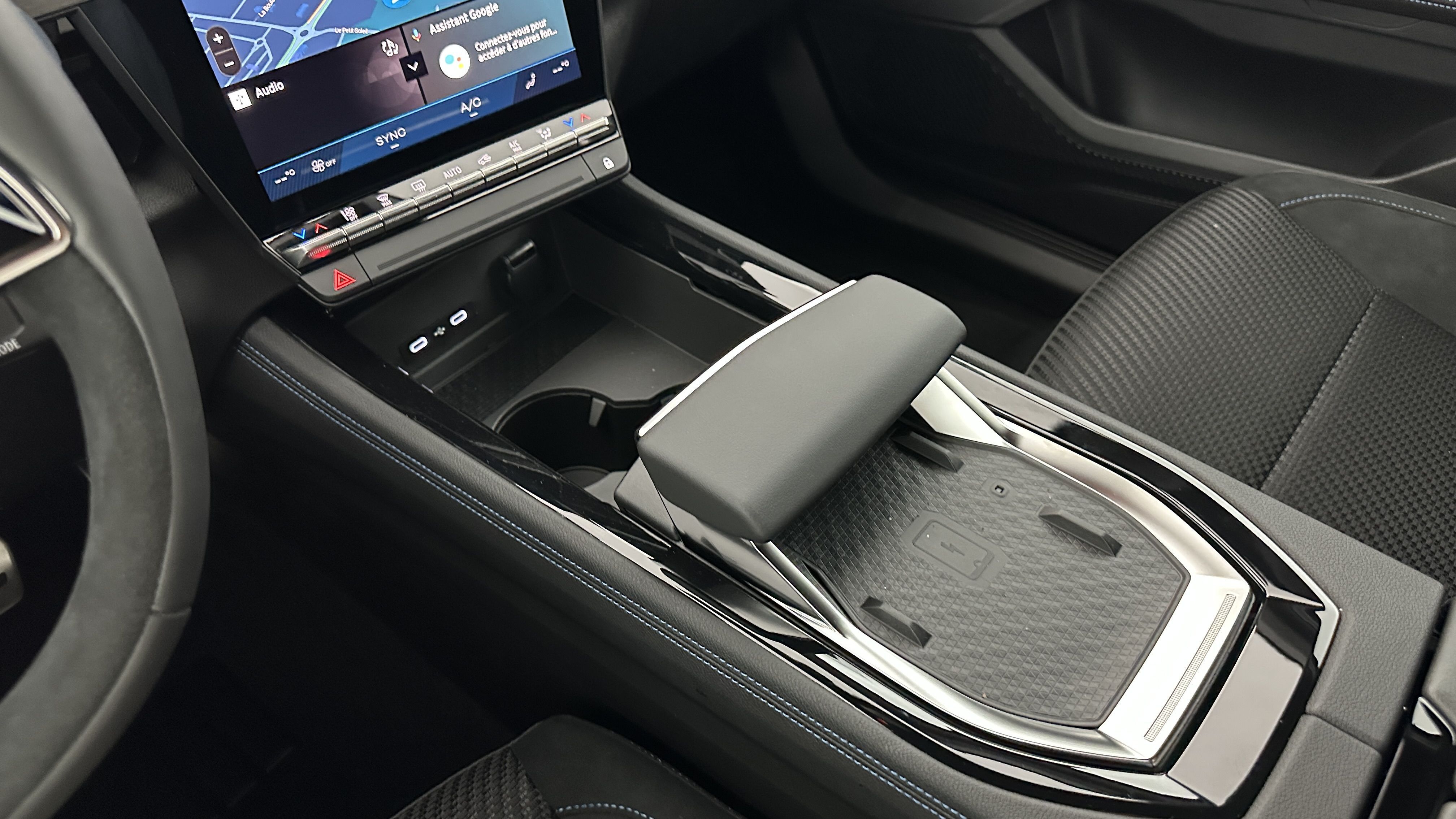 GLI00005928_p53 - RENAULT - AUSTRAL - 2025 - photo 17