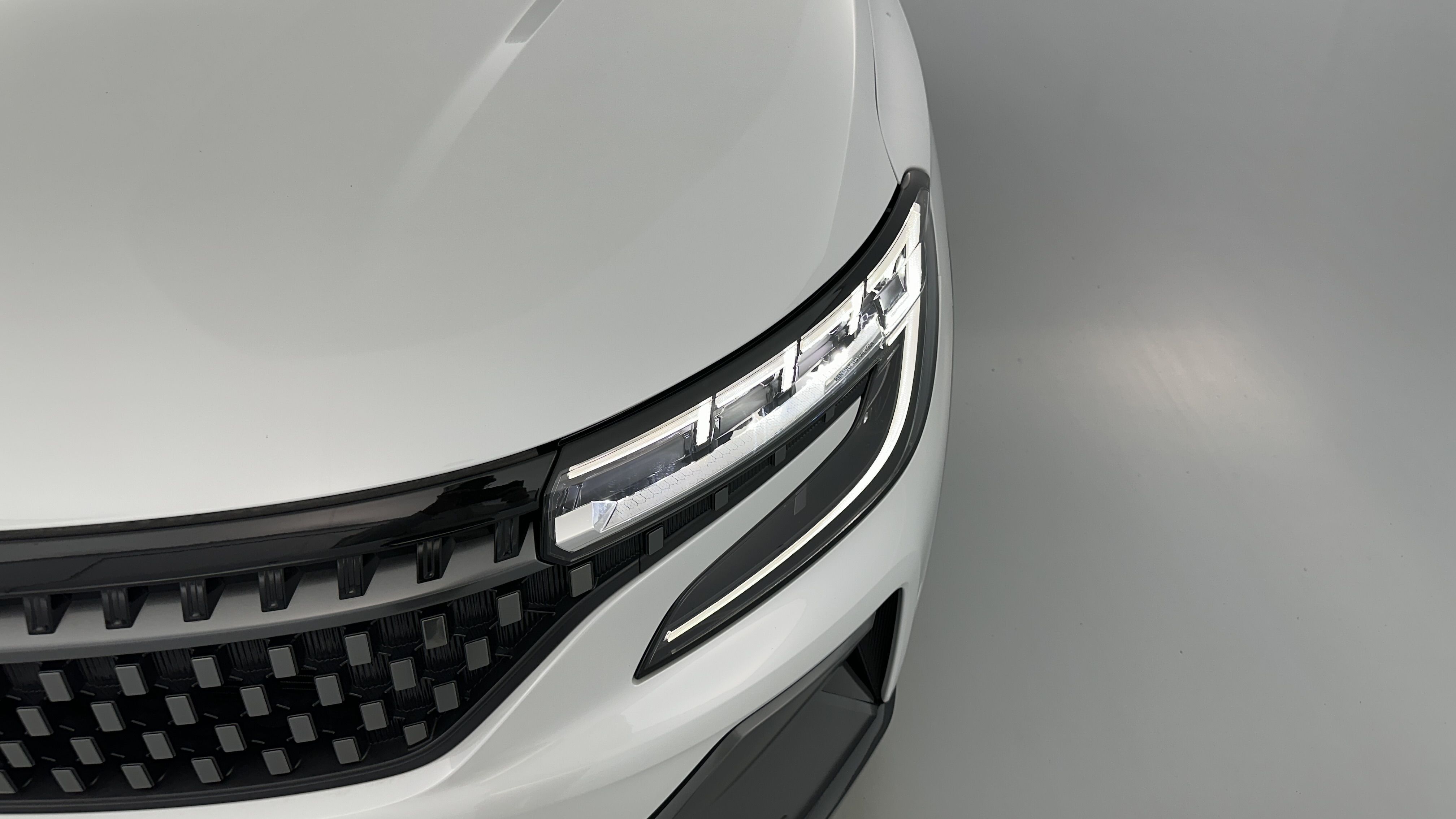 GLI00005928_p53 - RENAULT - AUSTRAL - 2025 - photo 23