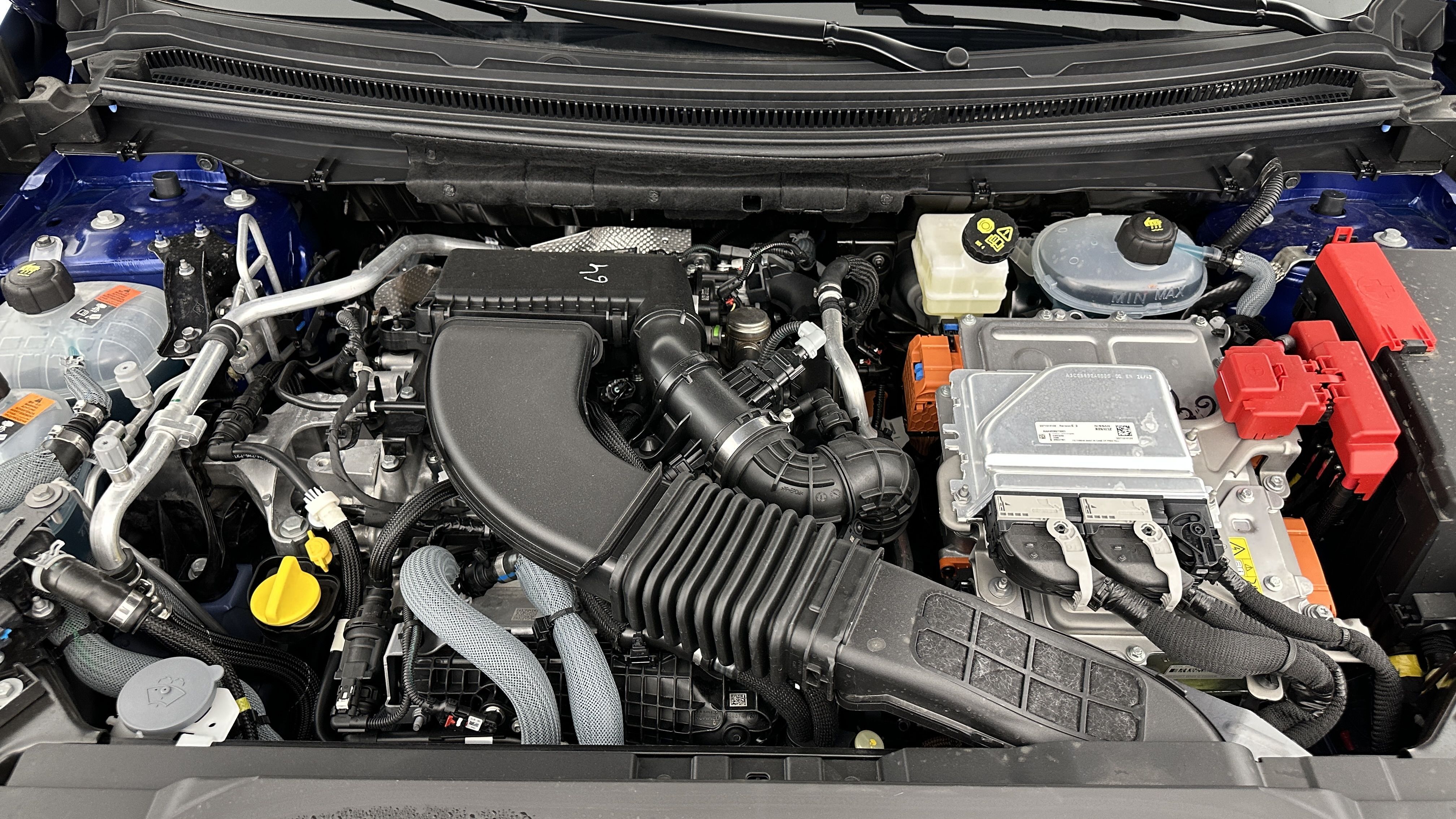 GLI00005938_p53 - RENAULT - AUSTRAL - 2025 - photo 11