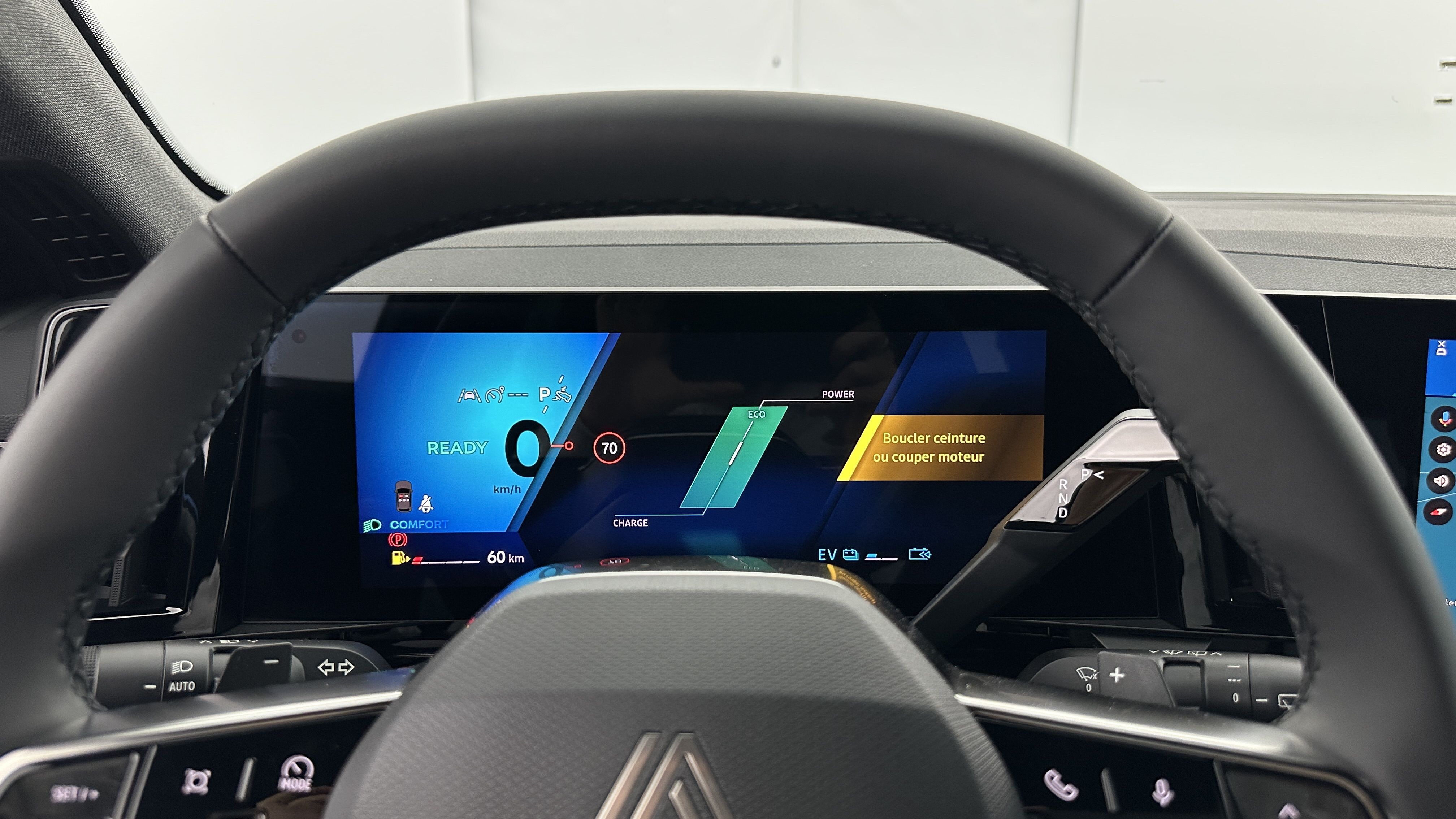 GLI00005938_p53 - RENAULT - AUSTRAL - 2025 - photo 15