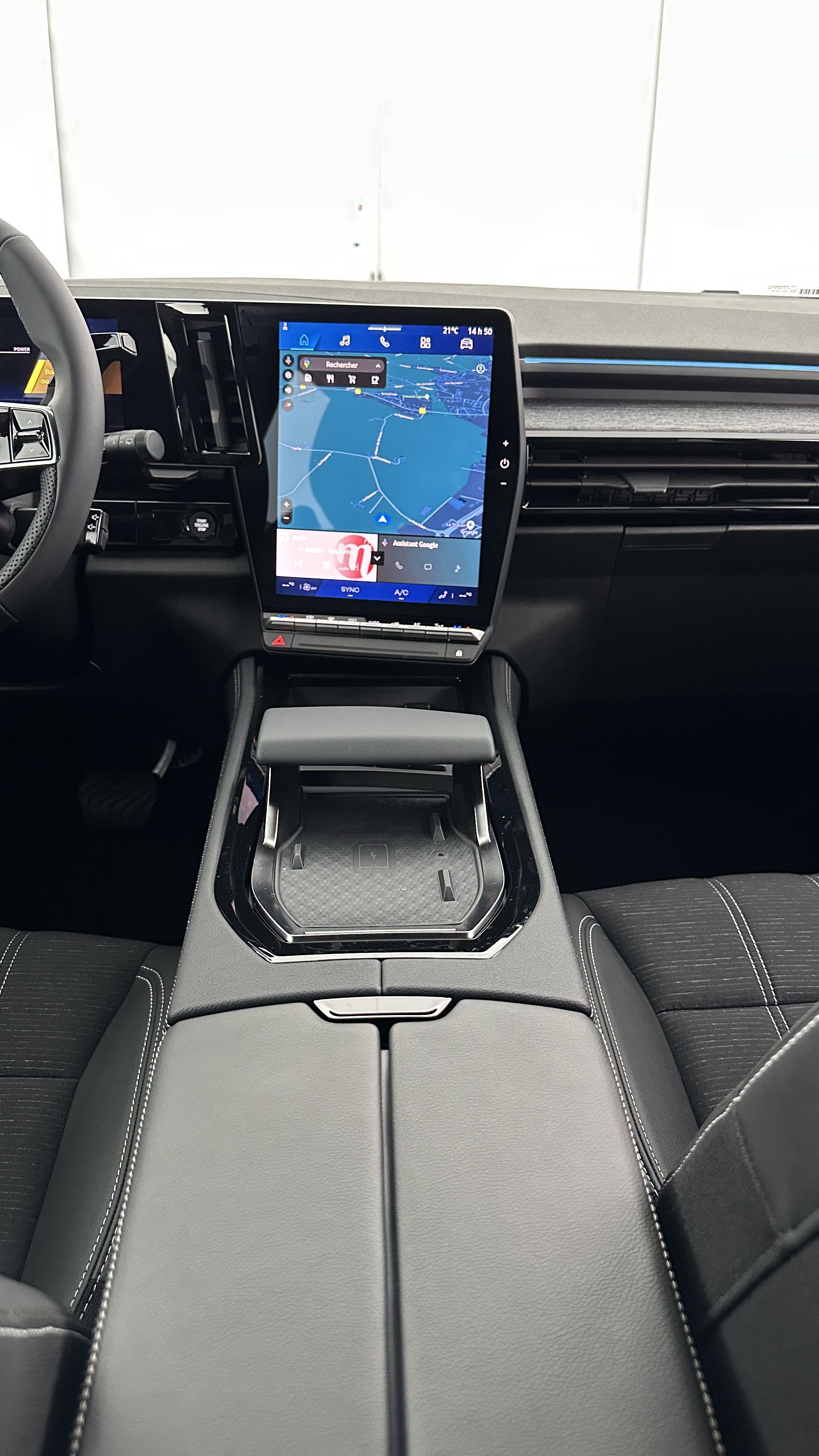 GLI00005938_p53 - RENAULT - AUSTRAL - 2025 - photo 16