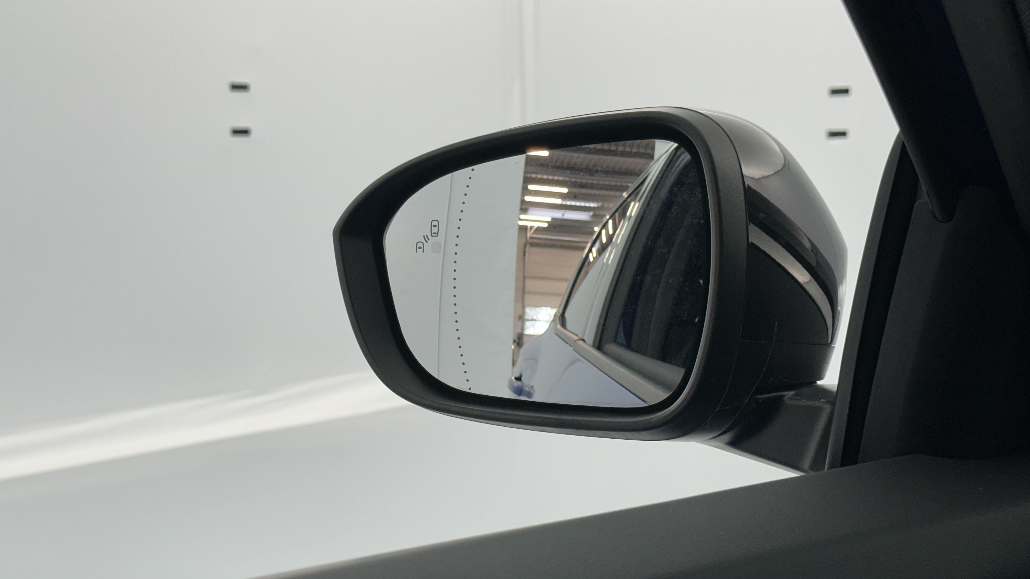 GLI00005938_p53 - RENAULT - AUSTRAL - 2025 - photo 22