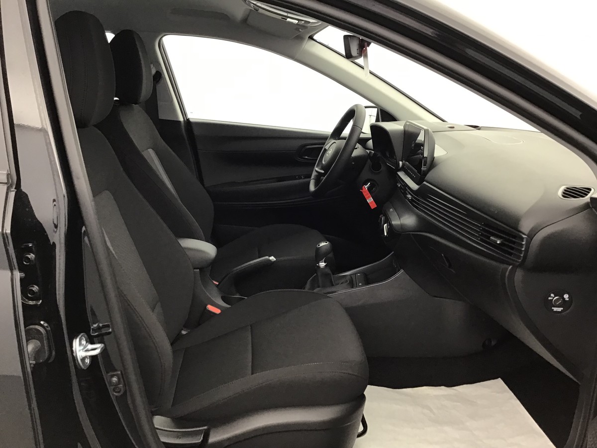 N199974_p3 - HYUNDAI - I 20 - 2025 - photo 6