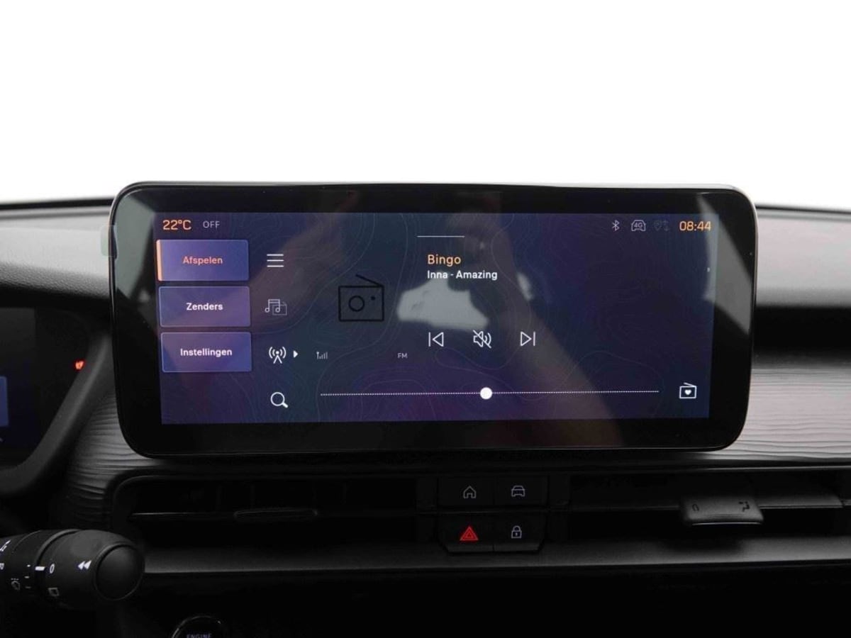 352677_p2 - JEEP - AVENGER - 2025 - photo 8